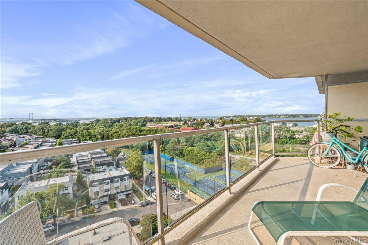 #18 photo, 17-85 215th Street, Bayside , NY 11360