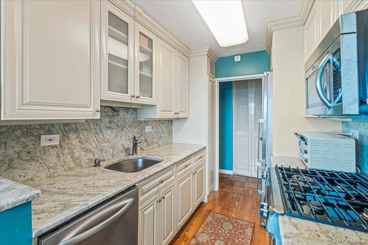 #2 photo, 17-85 215th Street, Bayside , NY 11360