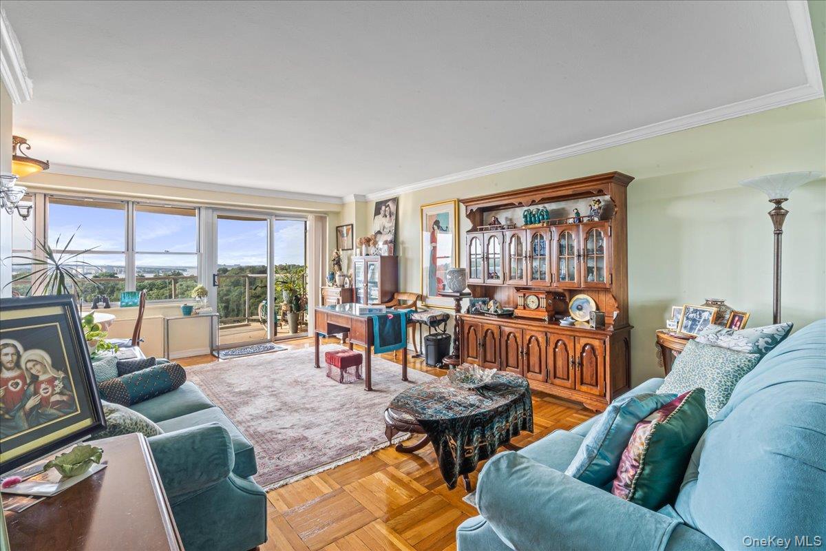 #7 photo, 17-85 215th Street, Bayside , NY 11360