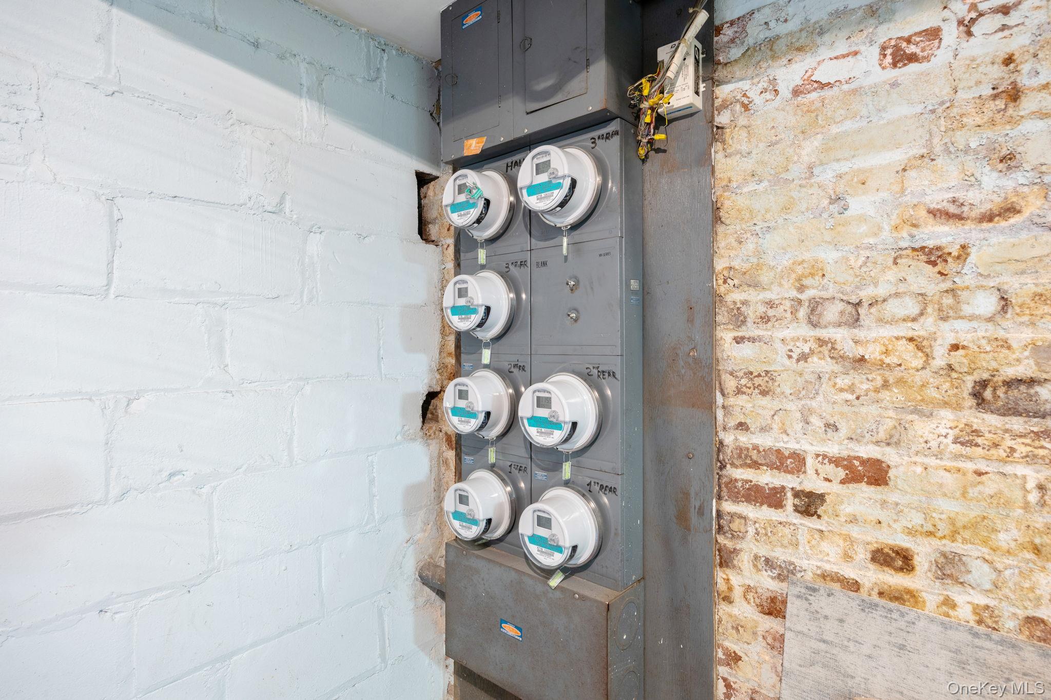 #8 photo, 4326 58th Street, クイーンズ区 Woodside , NY 11377