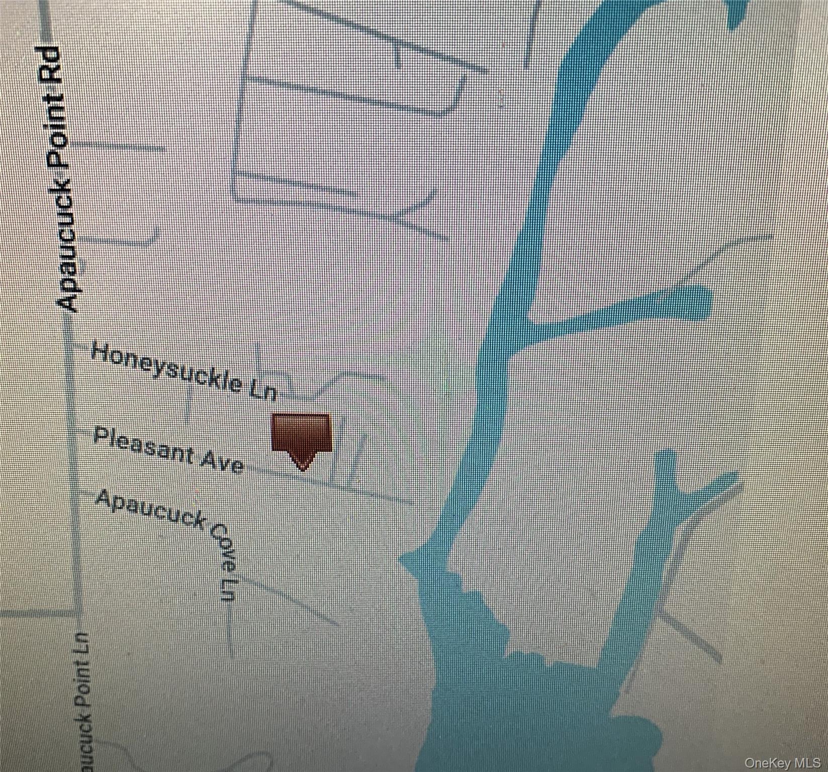 #9 photo, 12 Pleasant Avenue Avenue, サフォーク郡 Westhampton , NY 11977