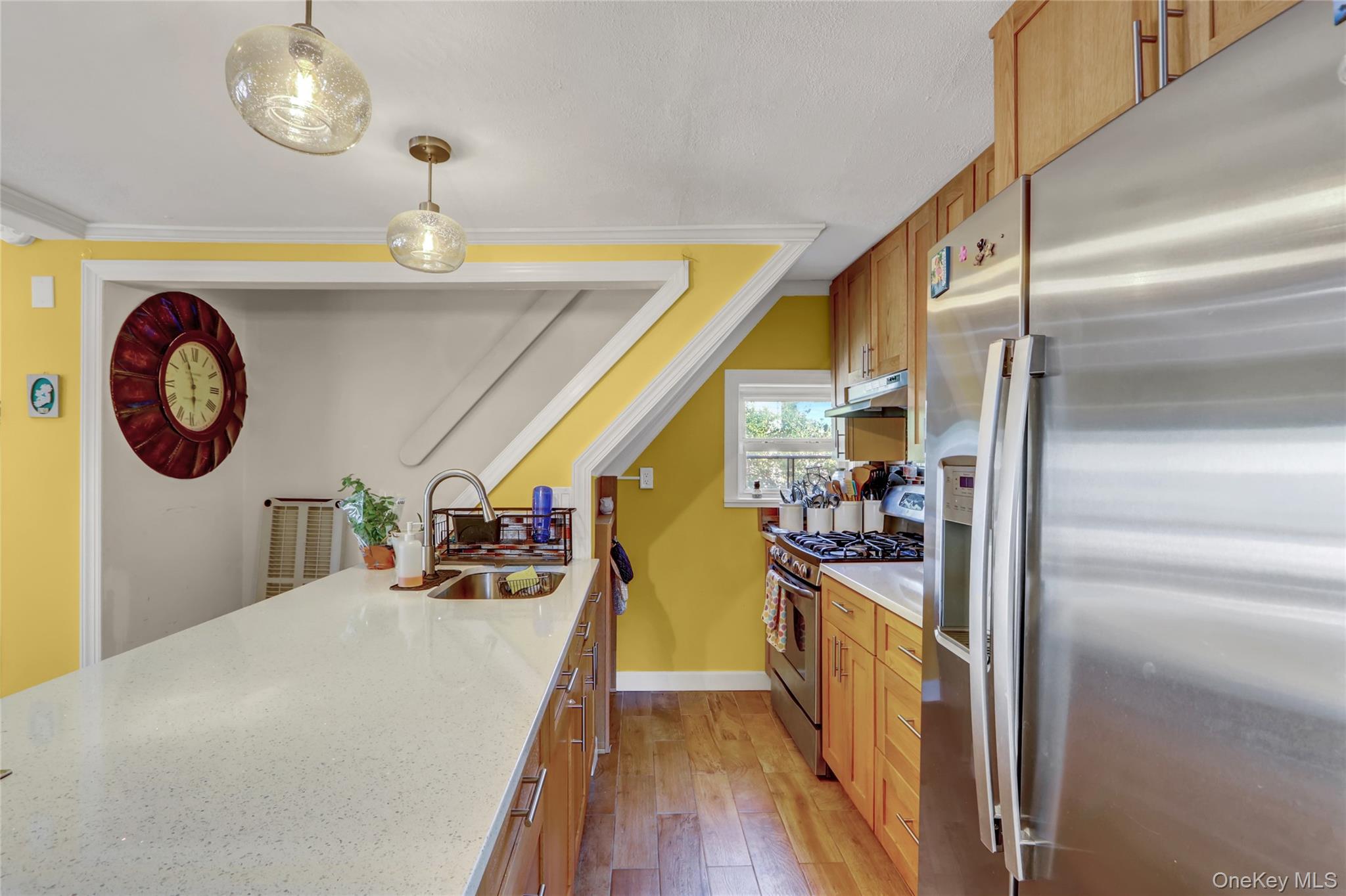 #5 photo, 66 Center Avenue, サフォーク郡 Bay Shore , NY 11706