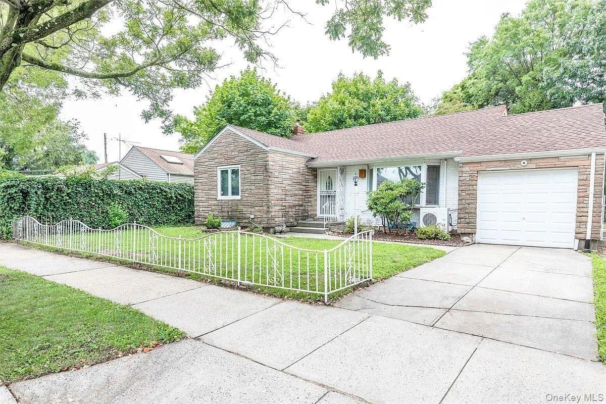 #14 photo, 64-64 Bell Boulevard, Bayside , NY 11364