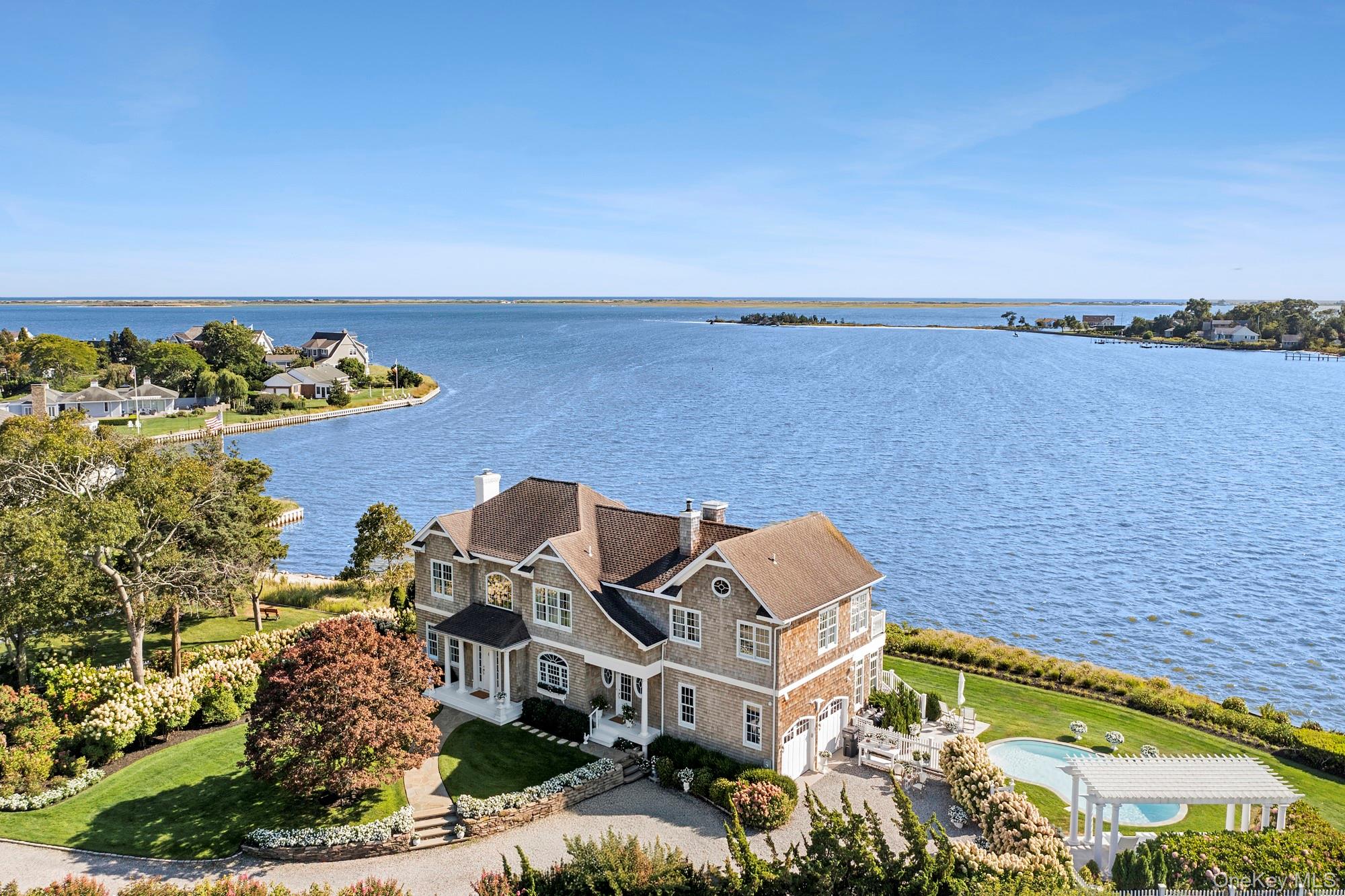 #2 photo, 19 Canal Way, サフォーク郡 Hampton Bays , NY 11946