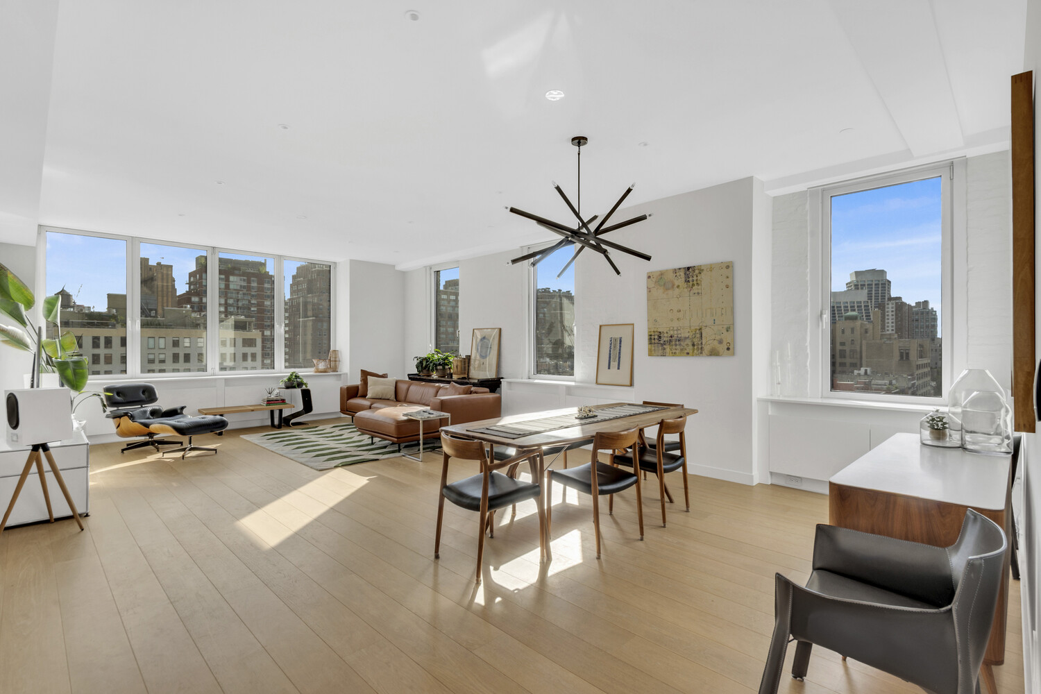 #1 photo, 251 W 19TH Street, 曼哈顿 切尔西 Chelsea , NY 10011