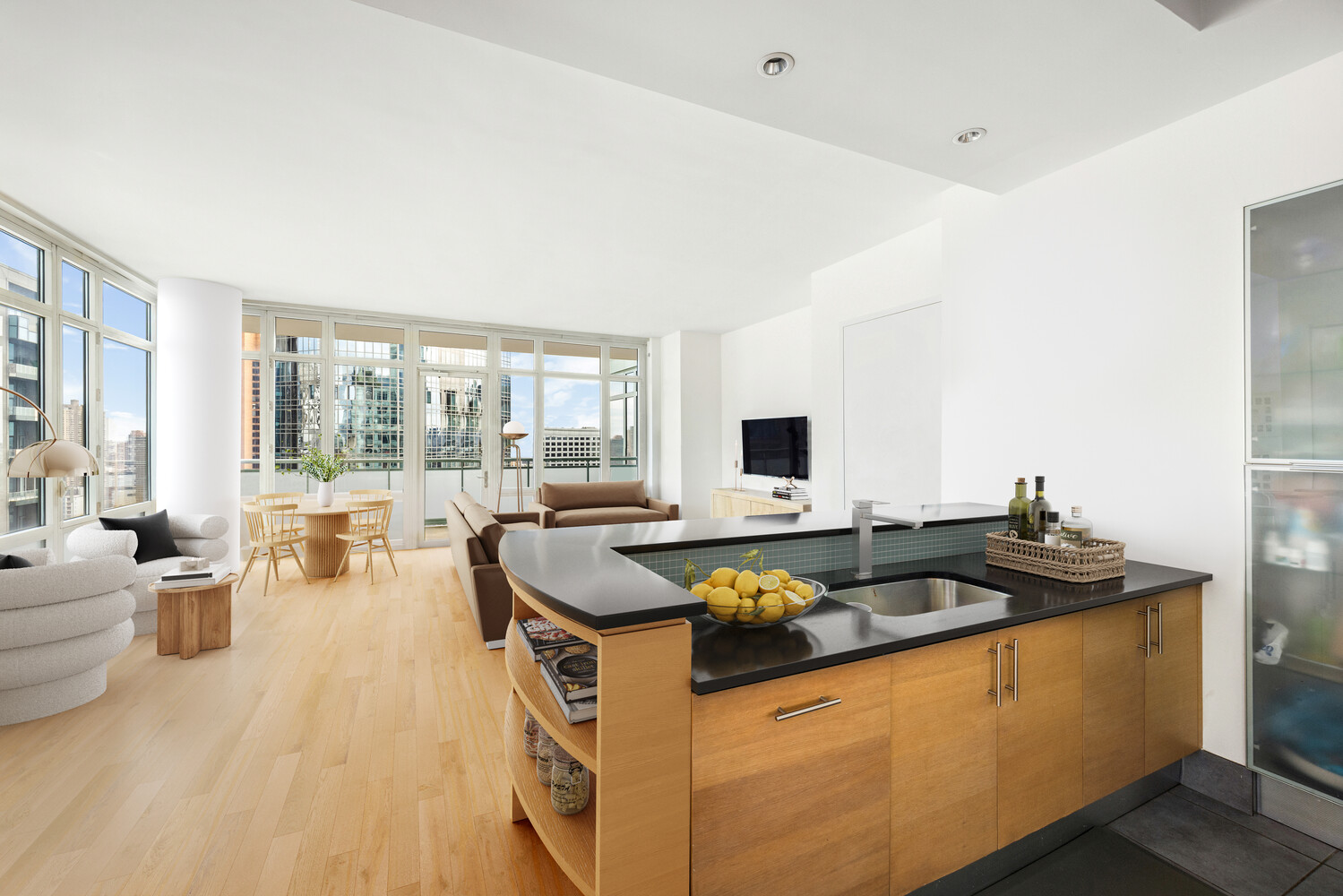 #1 photo, 325 5TH Avenue, マンハッタン Midtown , NY 10016