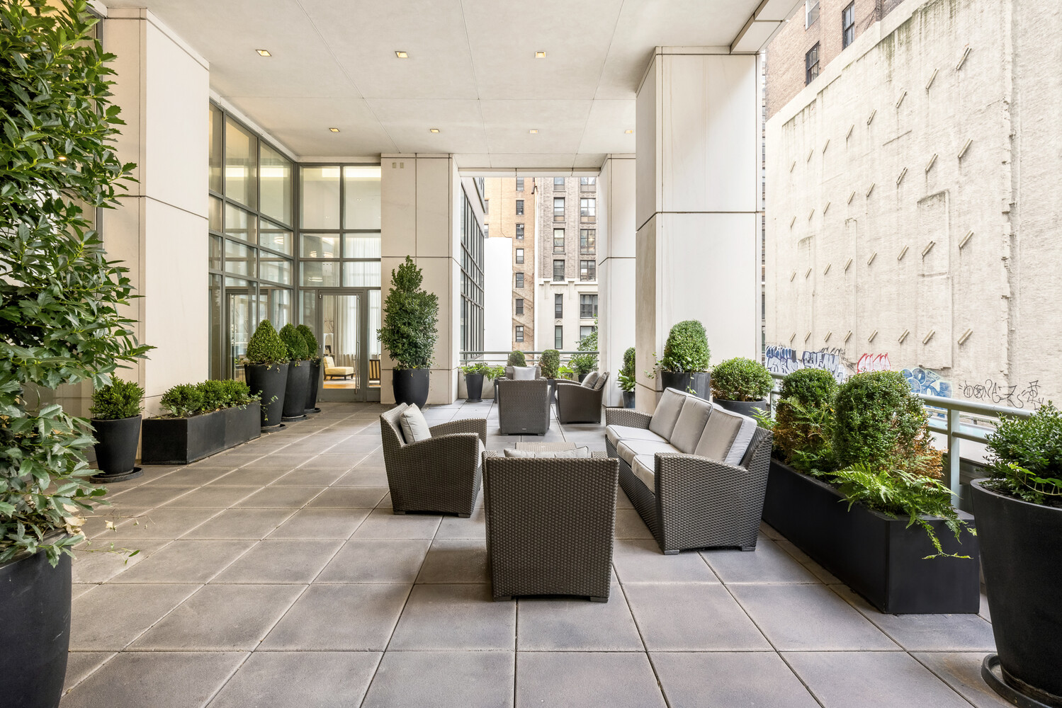 #16 photo, 325 5TH Avenue, マンハッタン Midtown , NY 10016