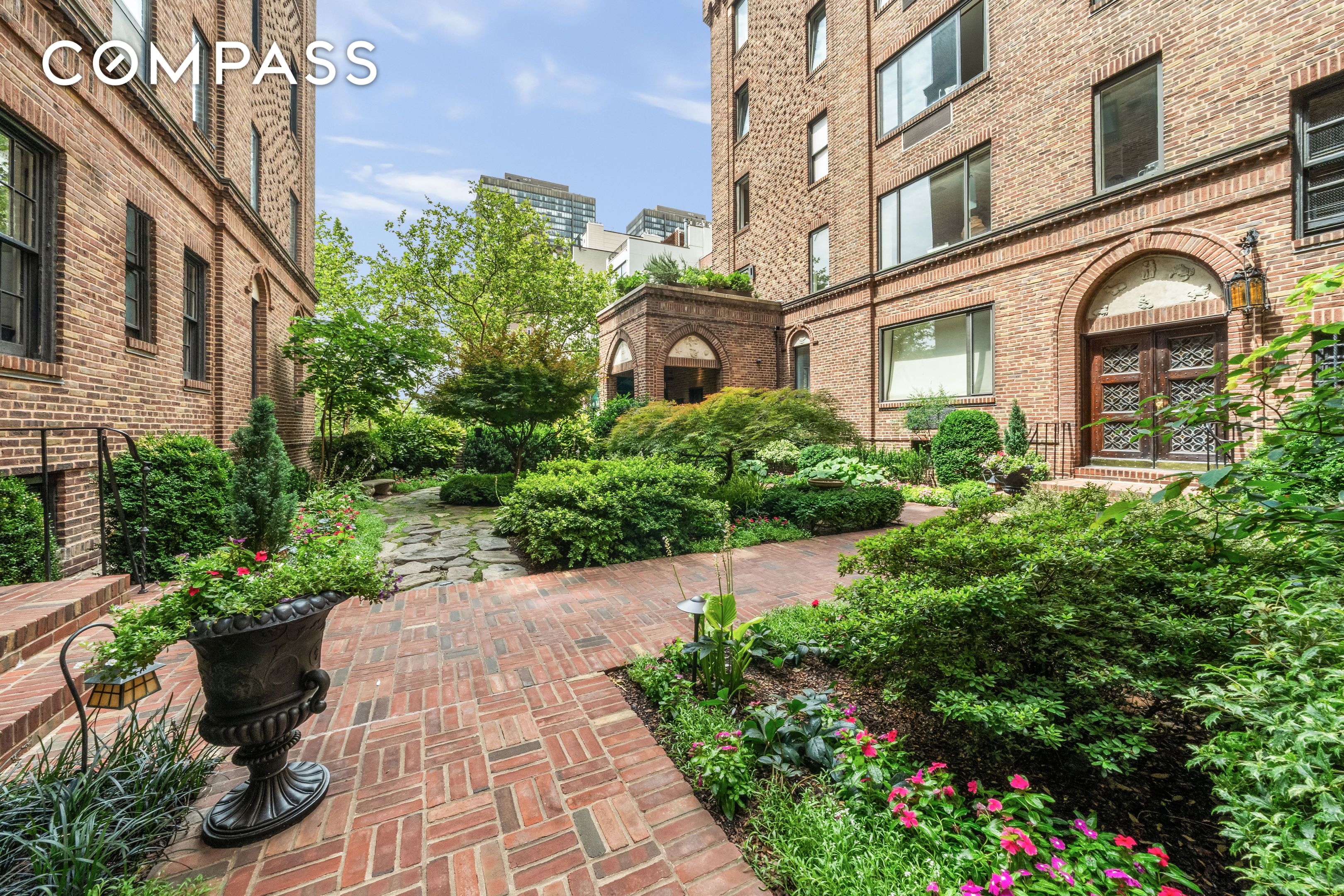 #16 photo, 455 E 51st Street, マンハッタン Midtown East , NY 10022