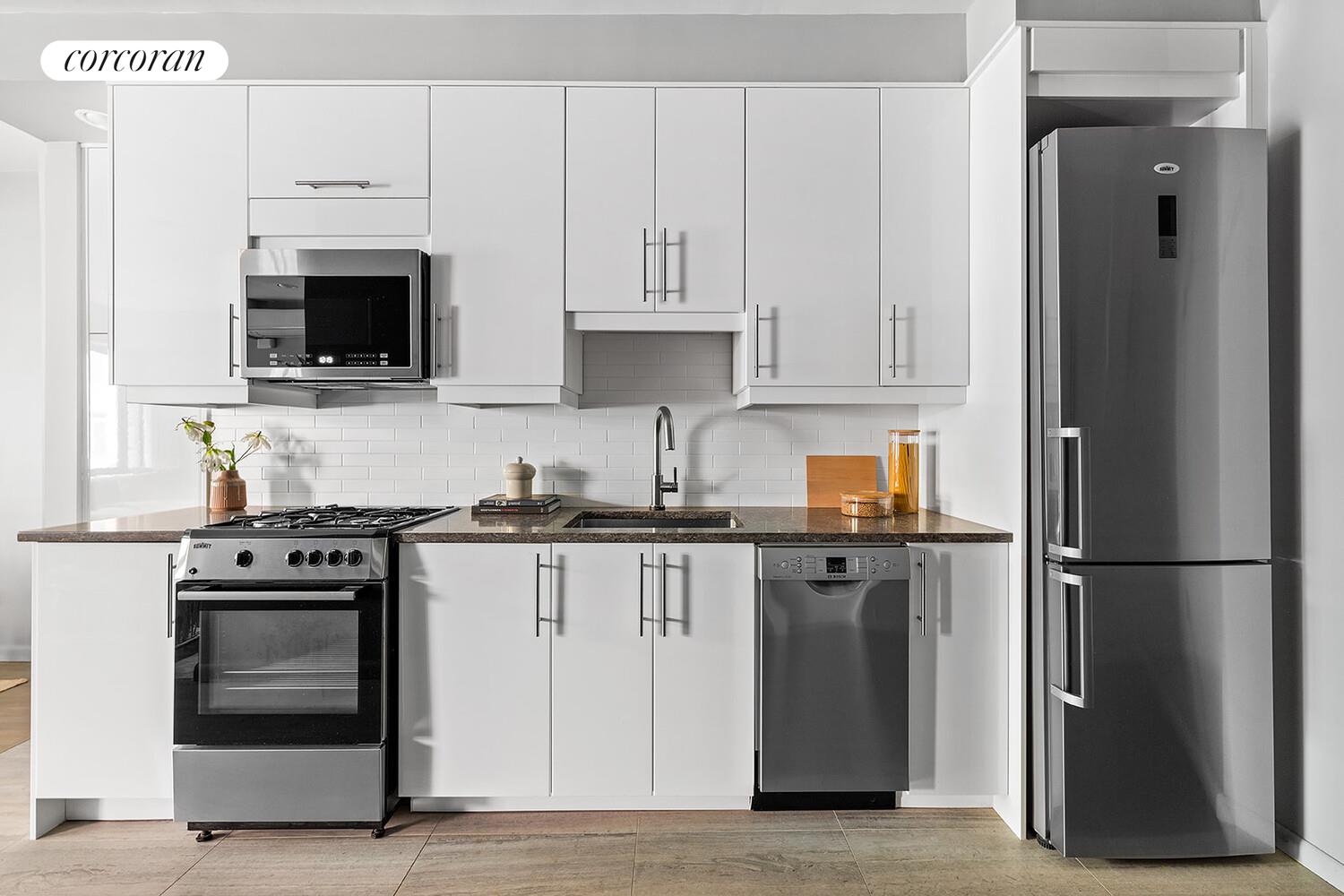 #5 photo, 410 E 73RD Street, マンハッタン Lenox Hill , NY 10021