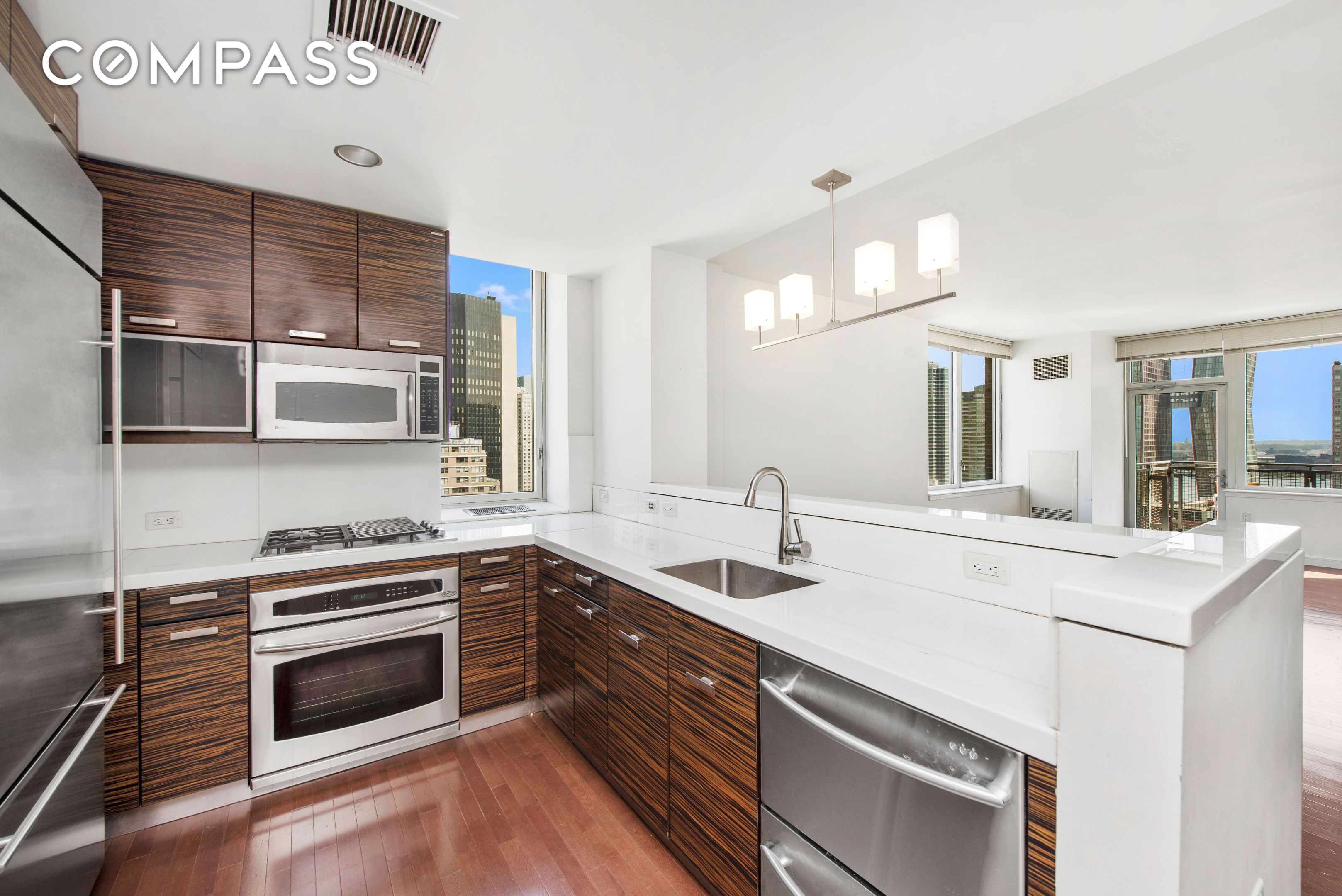 #4 photo, 225 E 34th Street, マンハッタン Murray Hill , NY 10016