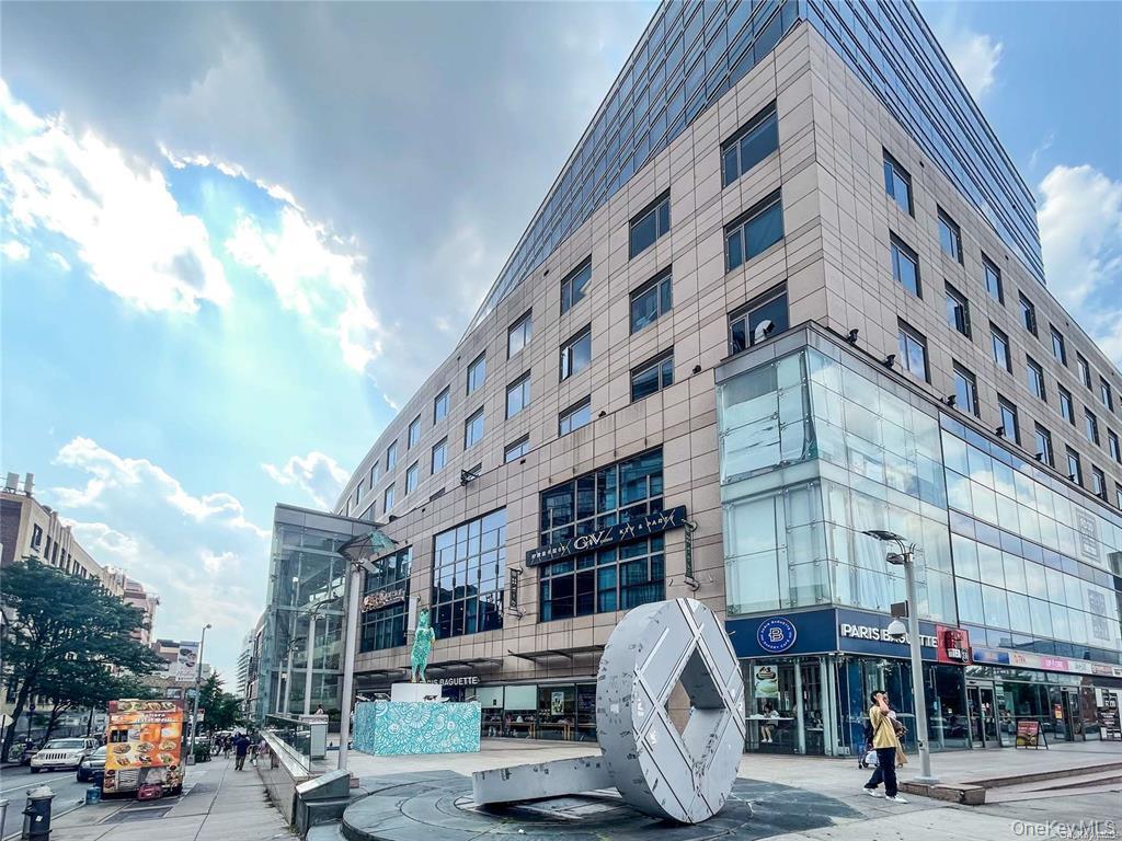 #2 photo, 136-20 38th Avenue, クイーンズ区 Flushing , NY 11354