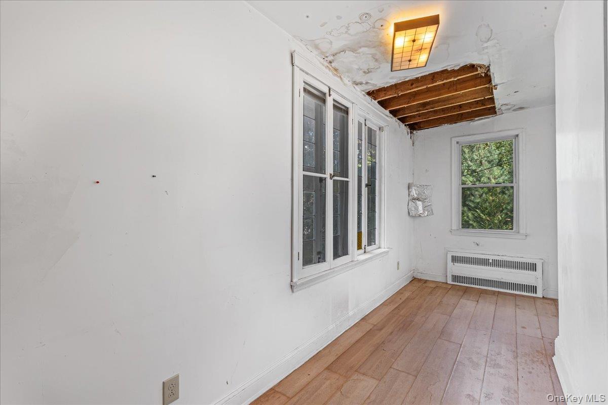 #13 photo, 18019 Grand Central Parkway, クイーンズ区 Jamaica Estates , NY 11432