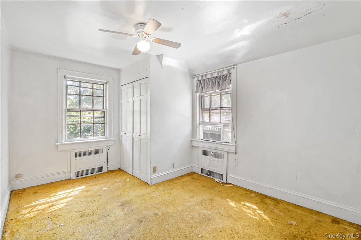 #9 photo, 18019 Grand Central Parkway, クイーンズ区 Jamaica Estates , NY 11432