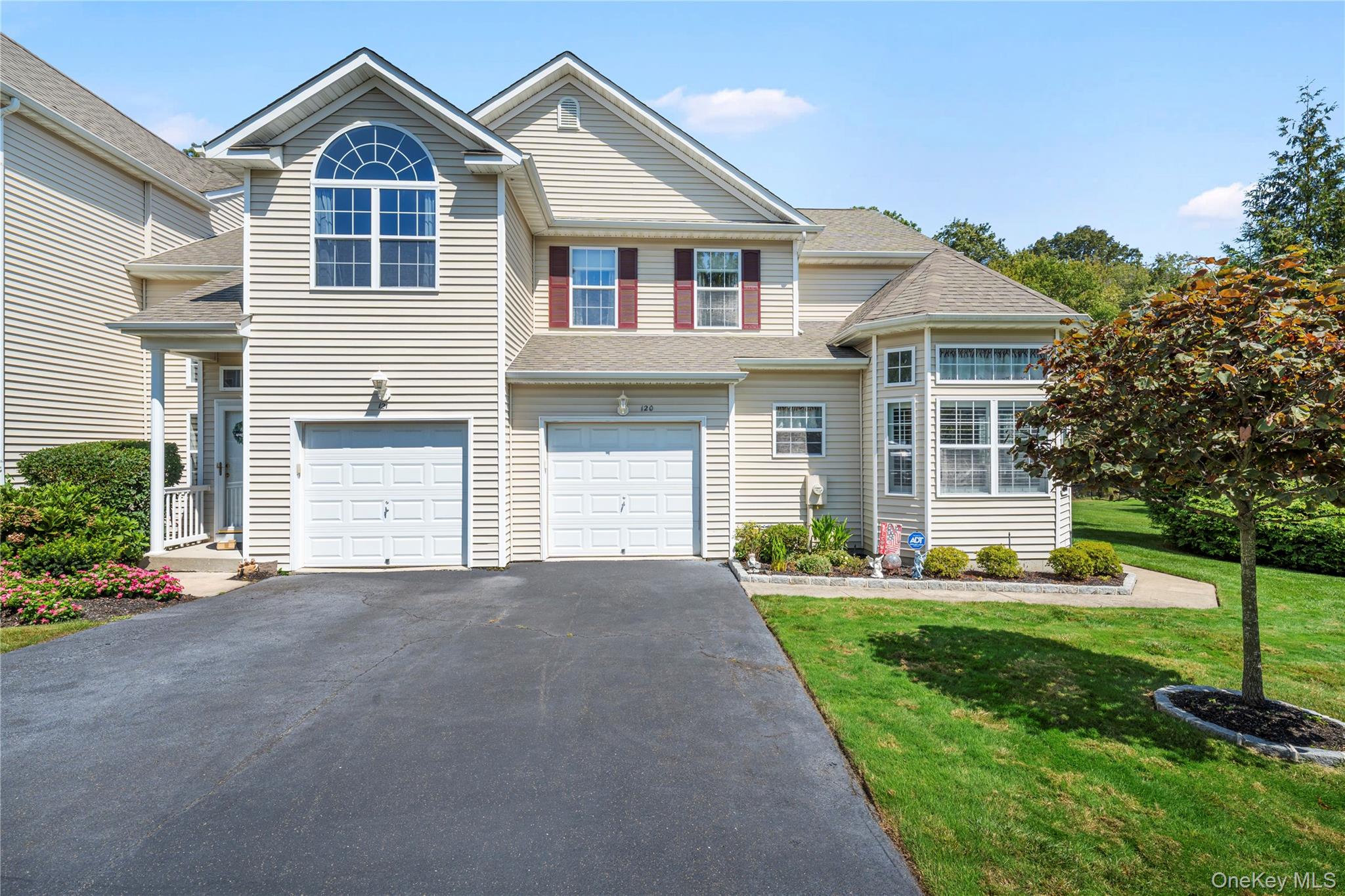 #1 photo, 120 Kettles Lane, Medford , NY 11763