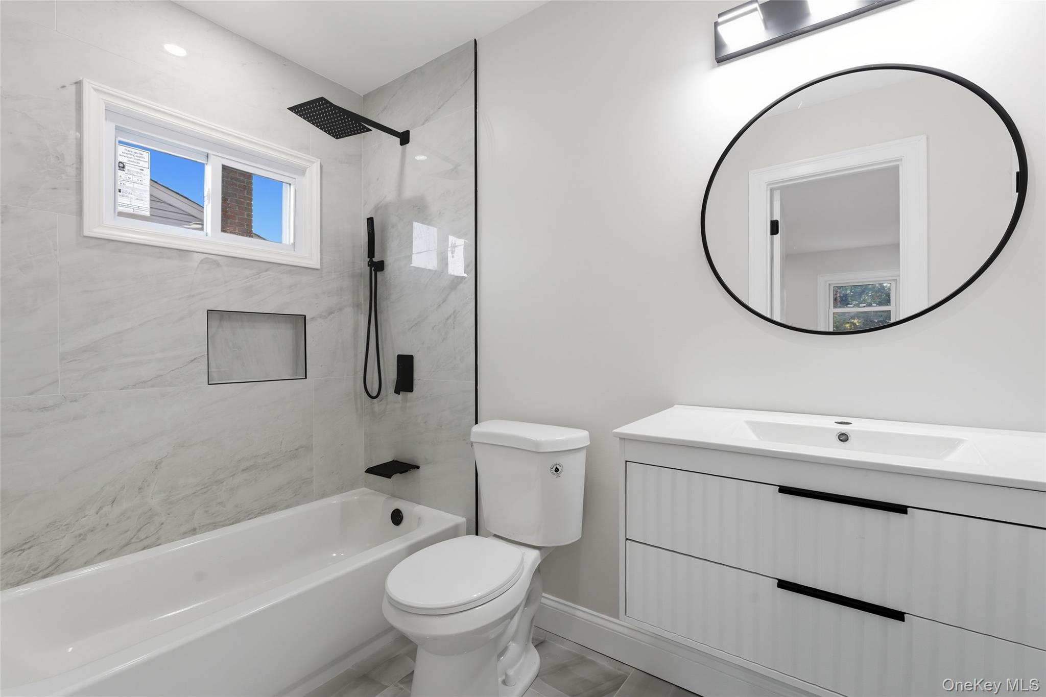 #14 photo, 792 Glendale Road, サフォーク郡 West Babylon , NY 11735