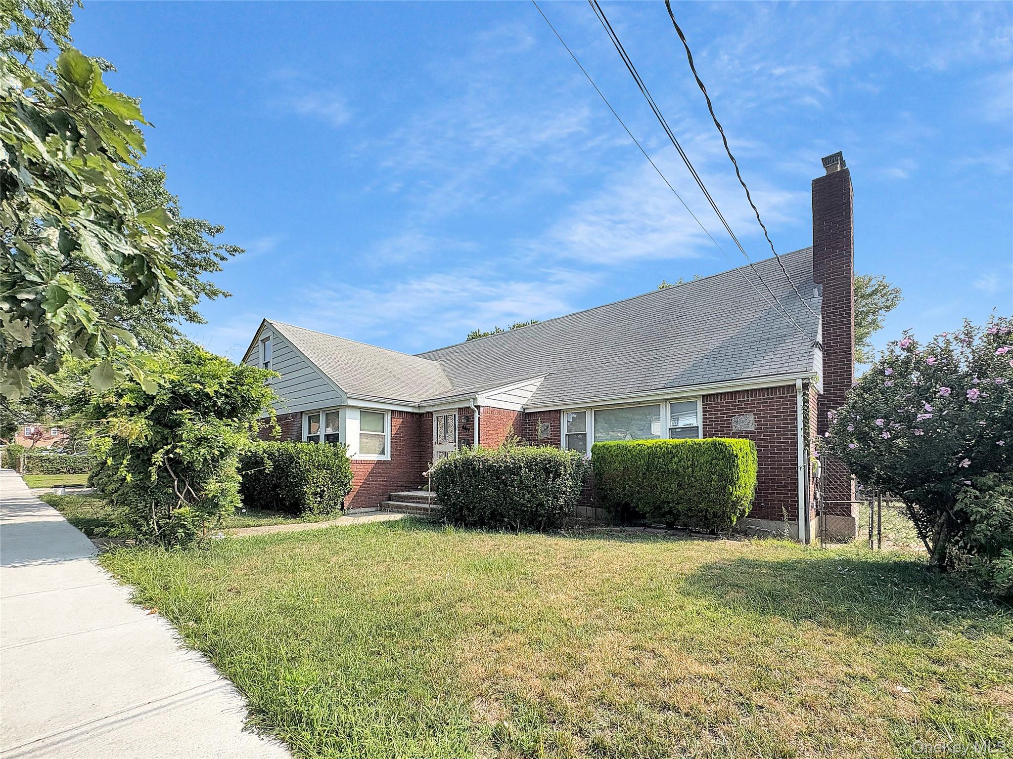 #1 photo, 11839 205th Street, 皇后区 Saint Albans , NY 11412