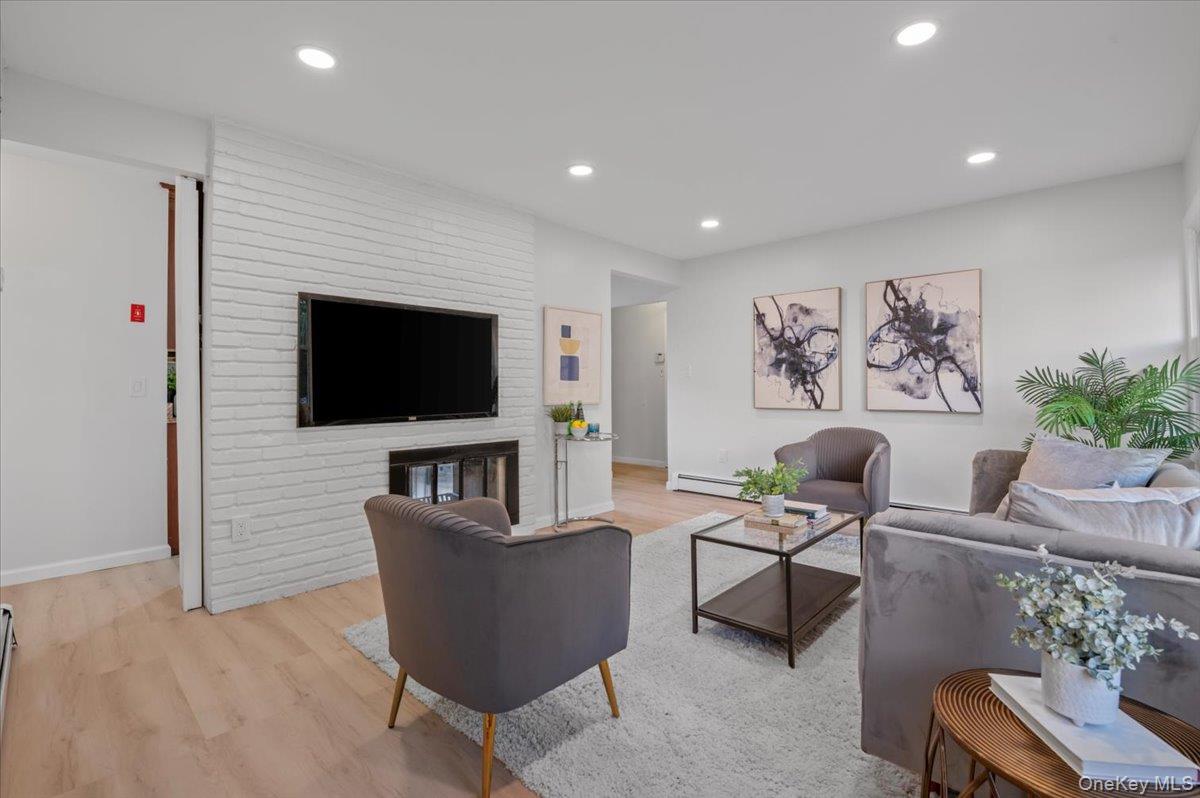 #9 photo, 119 Hamlet Road, ナッソー郡 Levittown , NY 11756