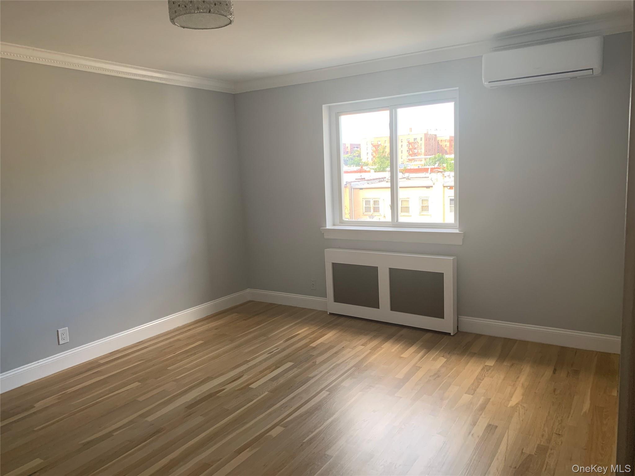 #13 photo, 10841 64th Road, クイーンズ区 Forest Hills , NY 11375