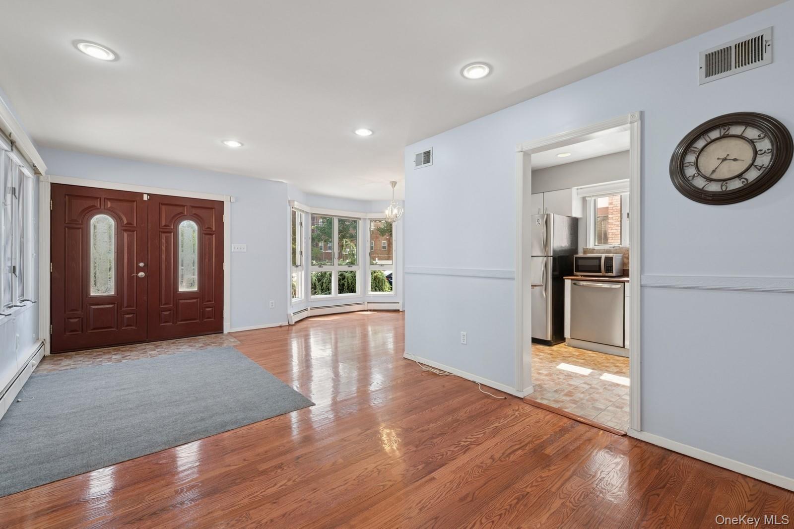 #2 photo, 20015 16th Avenue, クイーンズ区 Bayside , NY 11360