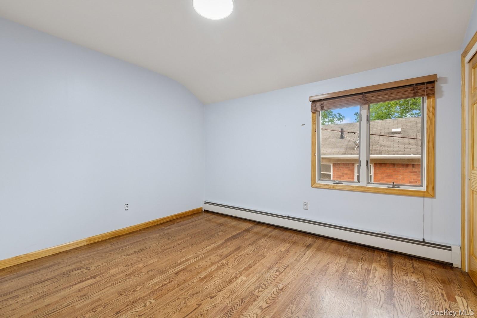 #20 photo, 20015 16th Avenue, クイーンズ区 Bayside , NY 11360