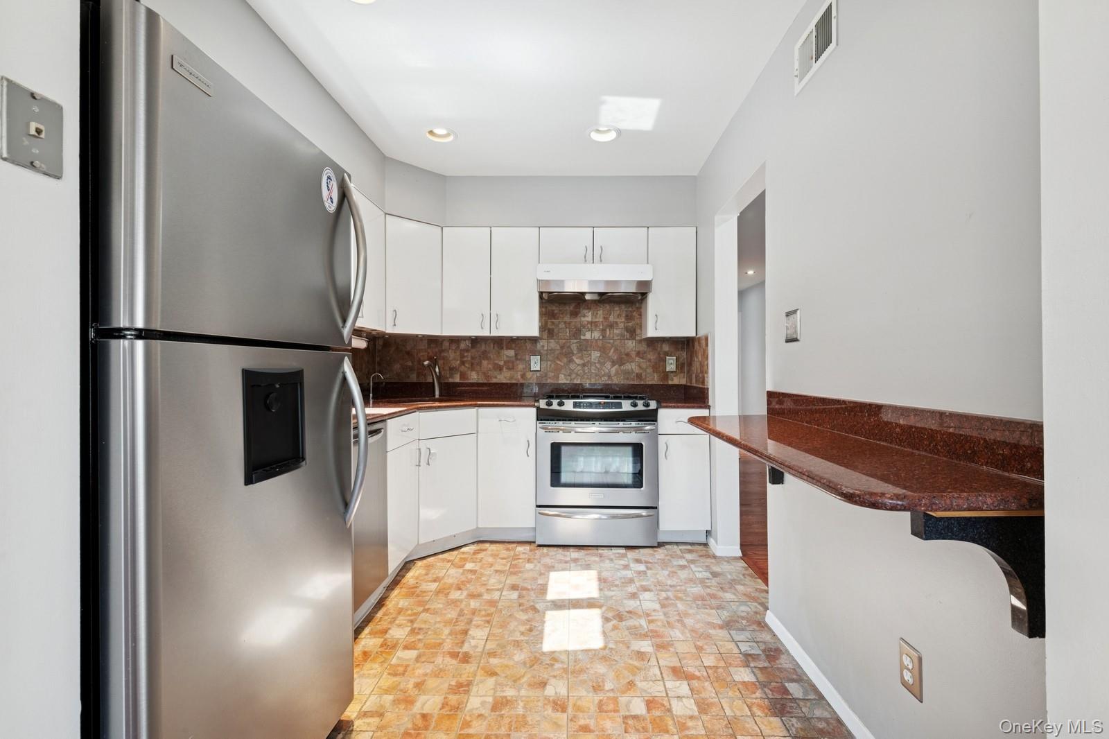 #6 photo, 20015 16th Avenue, クイーンズ区 Bayside , NY 11360