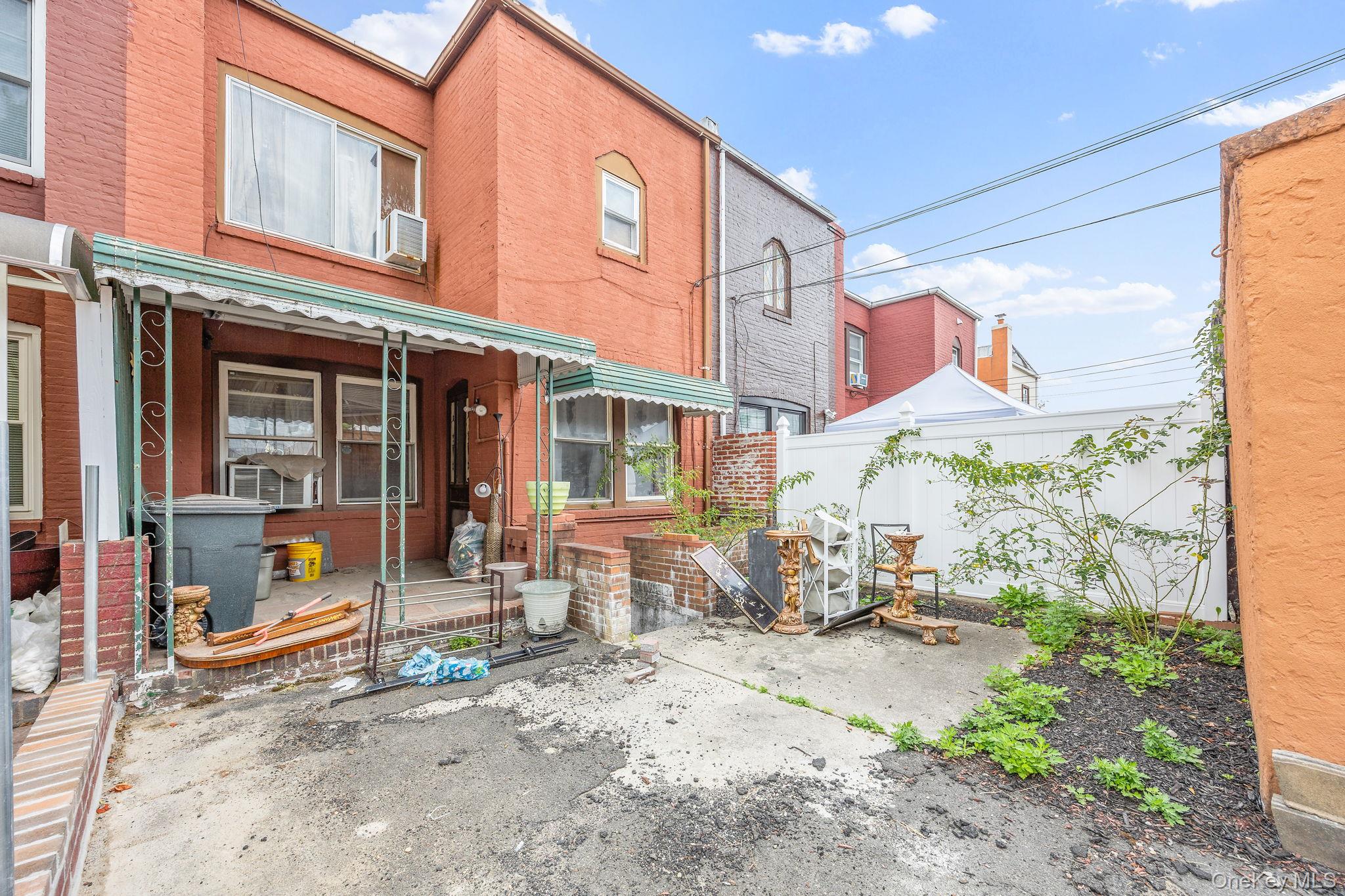 #11 photo, 11609 227th Street, クイーンズ区 Cambria Heights , NY 11411