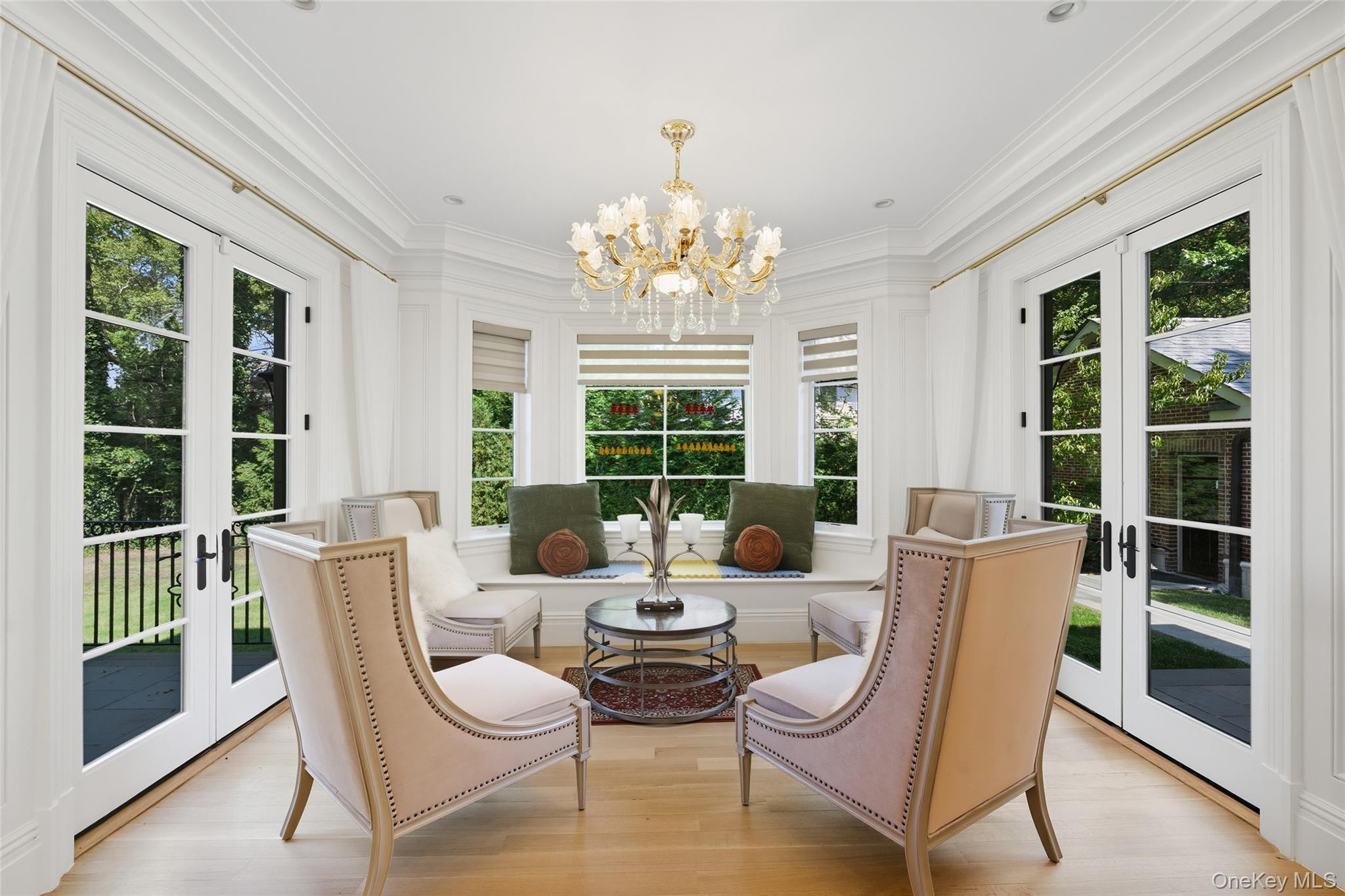 #3 photo, 7 Beverly Road, ナッソー郡 Great Neck , NY 11021