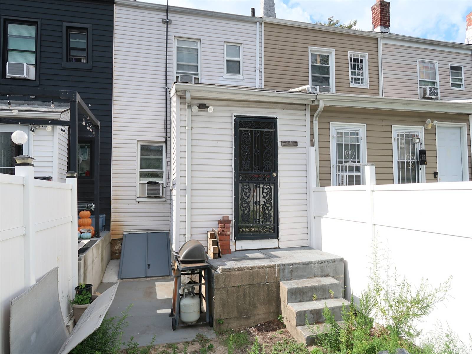 #13 photo, 153-02 Foch Blvd, クイーンズ区 Jamaica , NY 11434