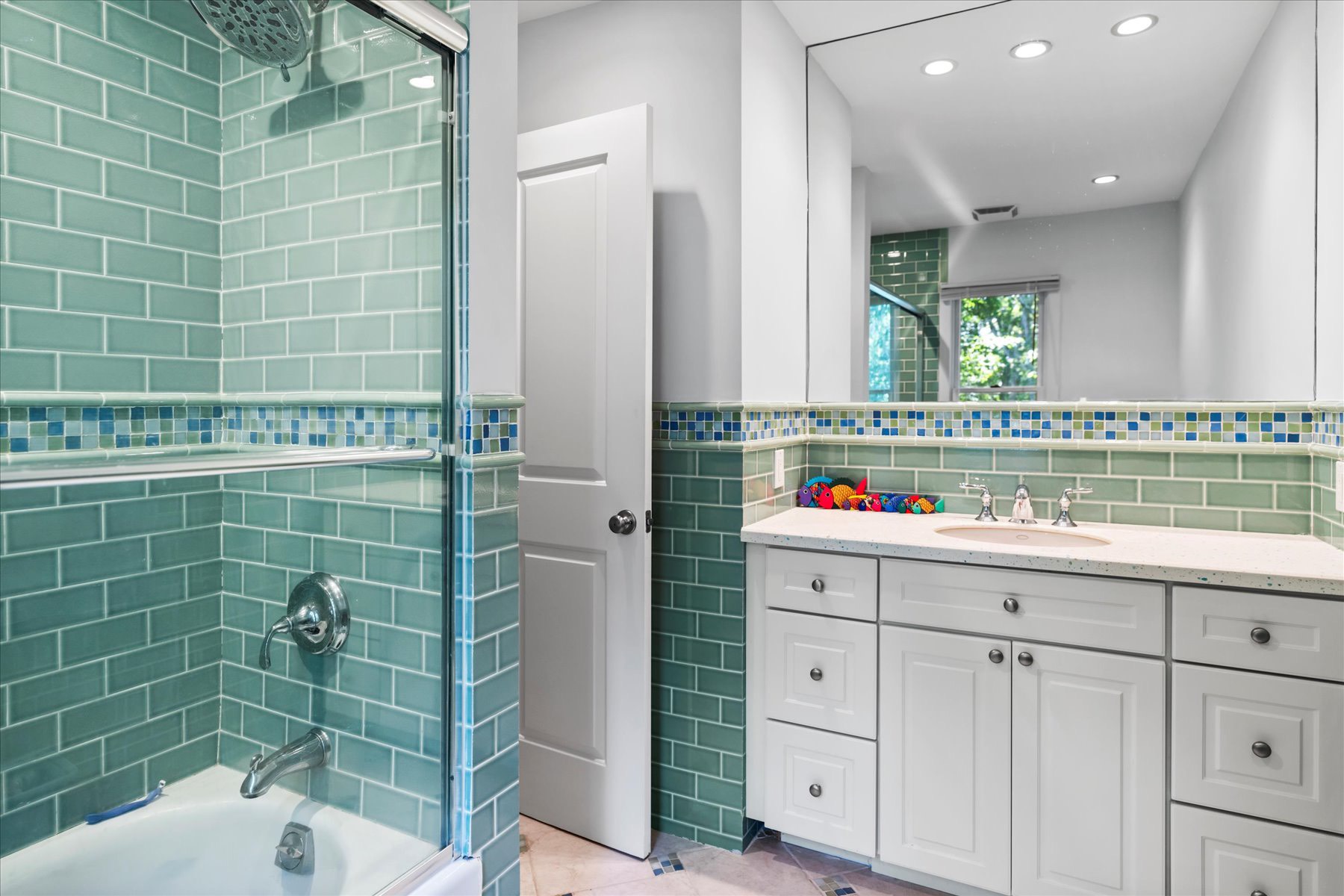 #14 photo, 11  Deer Trail Rd., サフォーク郡 Southampton , NY 11968