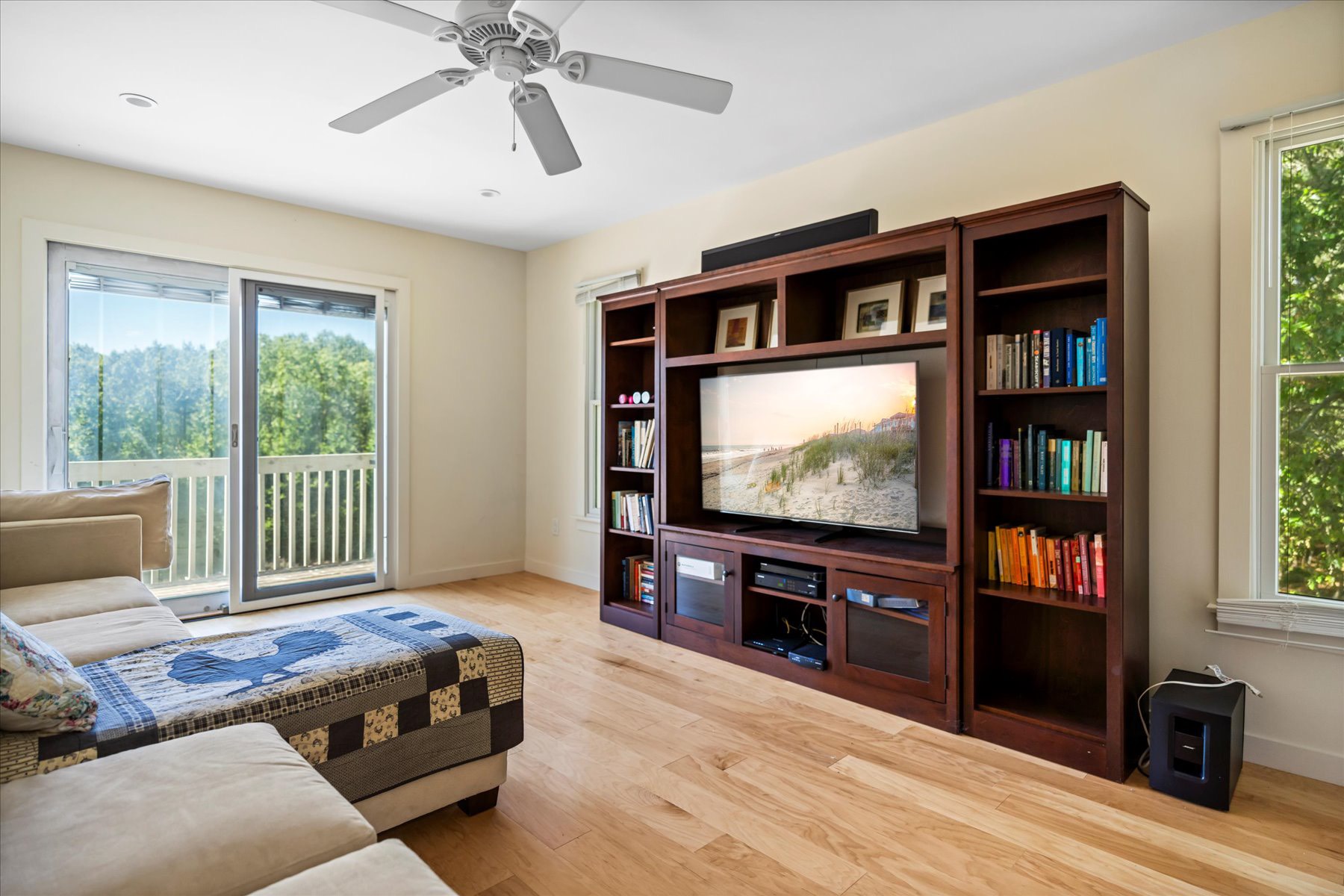 #20 photo, 11  Deer Trail Rd., サフォーク郡 Southampton , NY 11968