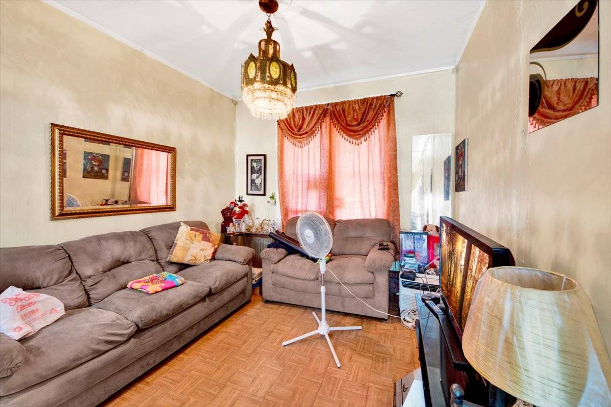 #28 photo, 1349 Elder Ave, ブロンクス区 Bronx , NY 10472