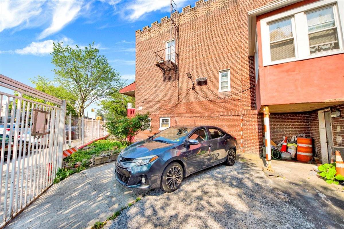 #5 photo, 1349 Elder Ave, ブロンクス区 Bronx , NY 10472