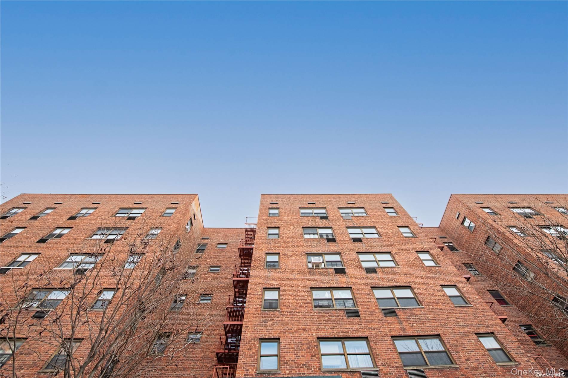 #2 photo, 94-30 58 Avenue, クイーンズ区 Elmhurst , NY 11373