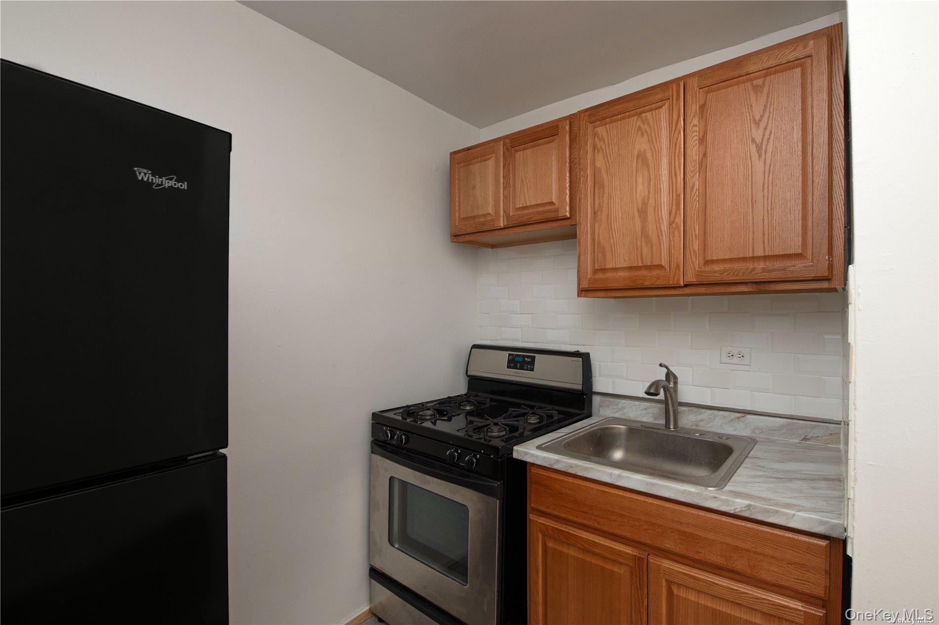 #8 photo, 94-30 58 Avenue, クイーンズ区 Elmhurst , NY 11373