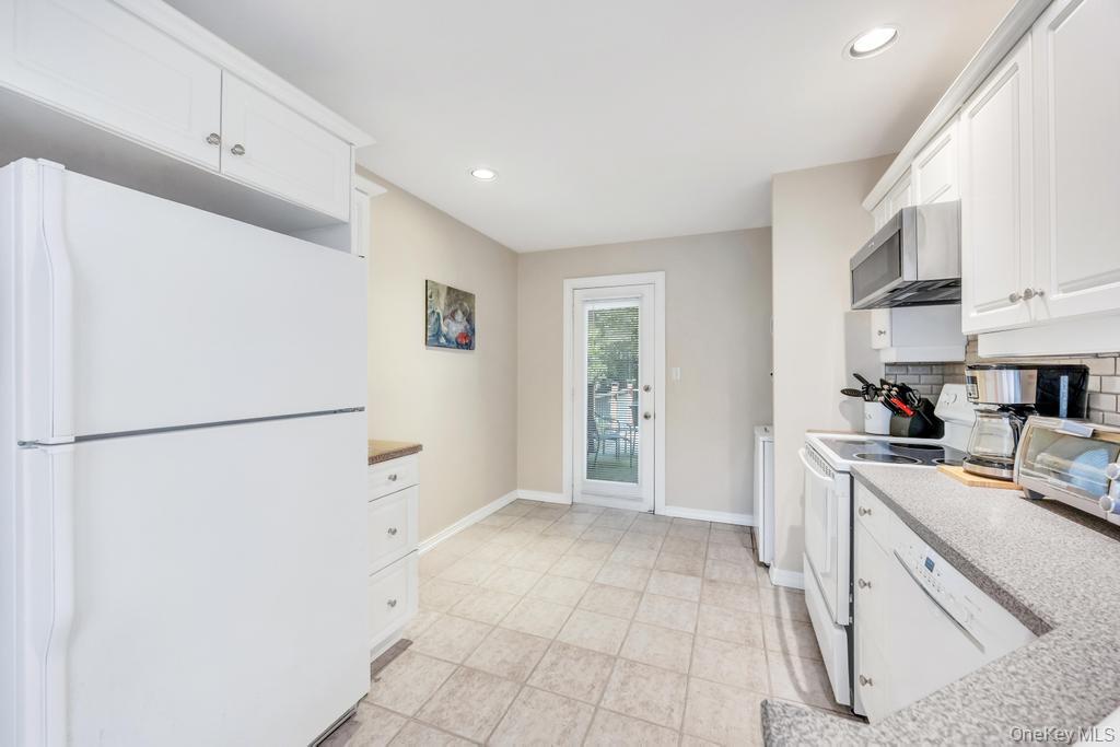 #10 photo, 47 Jeremy Circle, サフォーク郡 Nesconset , NY 11767