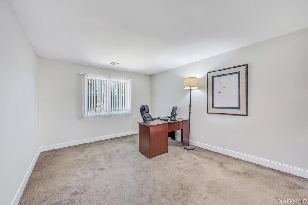 #12 photo, 47 Jeremy Circle, サフォーク郡 Nesconset , NY 11767