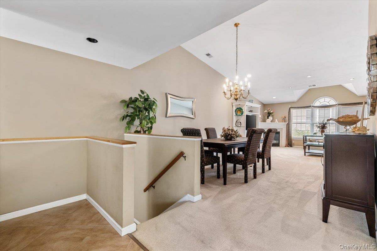 #3 photo, 108 Joseph Lane, サフォーク郡 Dix Hills , NY 11746