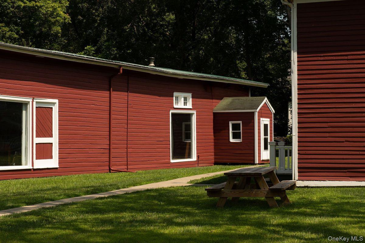 #4 photo, 33 Maple Avenue, Claverack , NY 12513