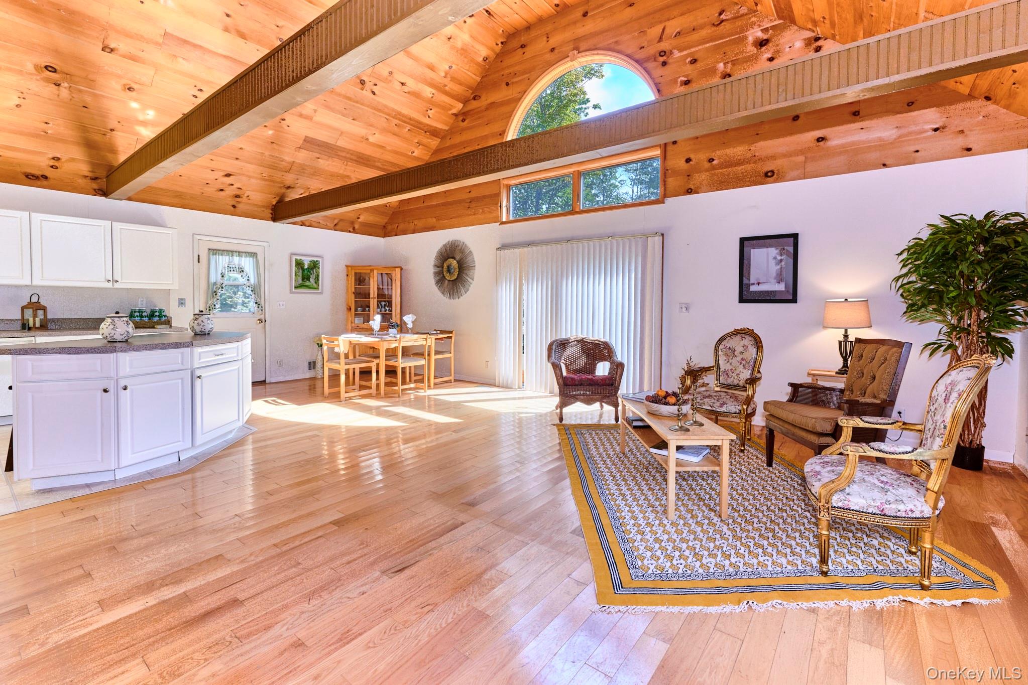 #4 photo, 10 W Simmon, Callicoon , NY 12736