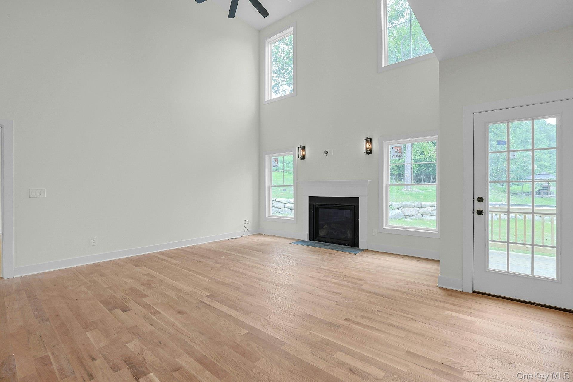 #13 photo, 86 Frank Street, New Windsor , NY 12553