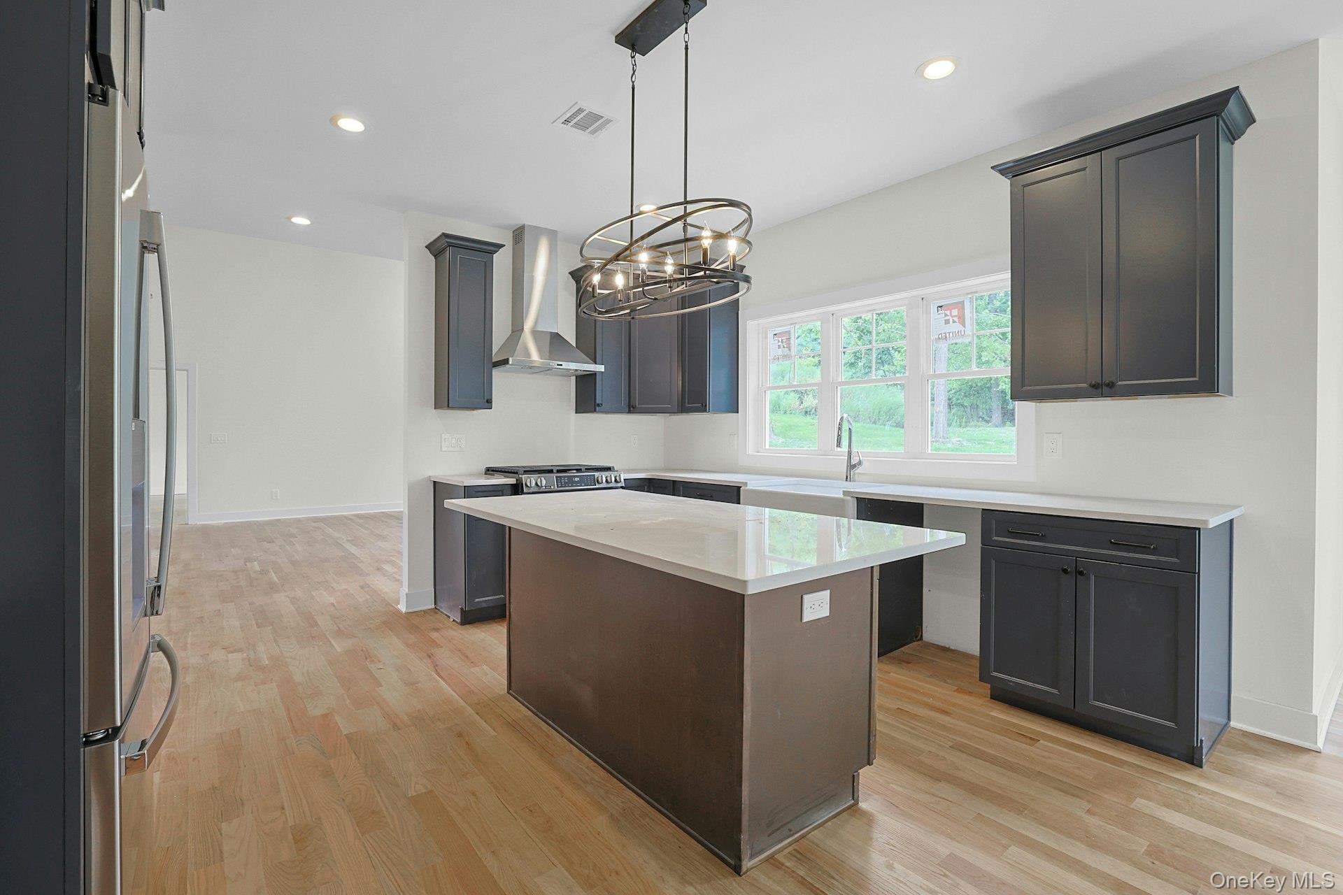 #8 photo, 86 Frank Street, New Windsor , NY 12553