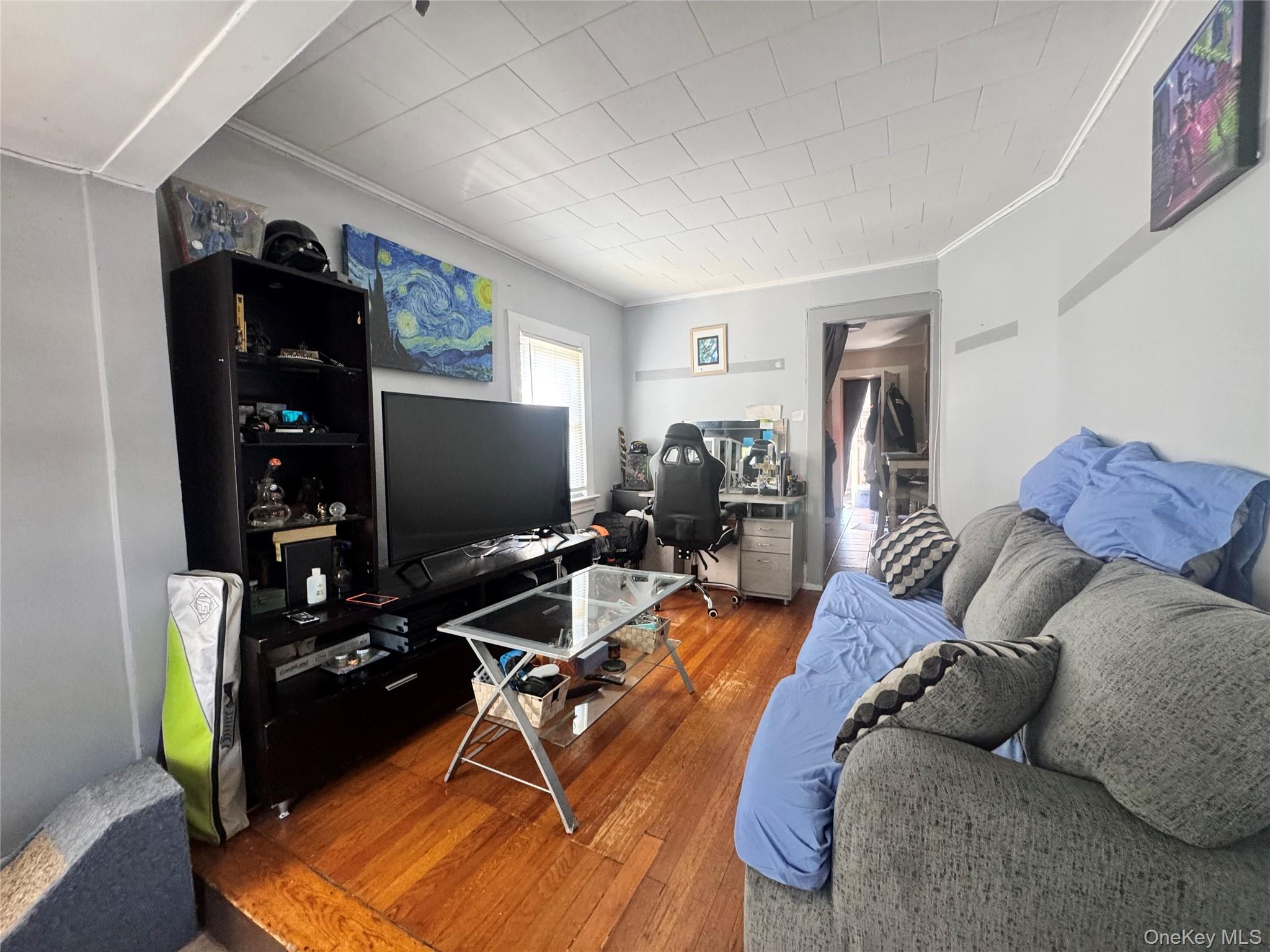 #10 photo, 33 Colin Street, Yonkers , NY 10701