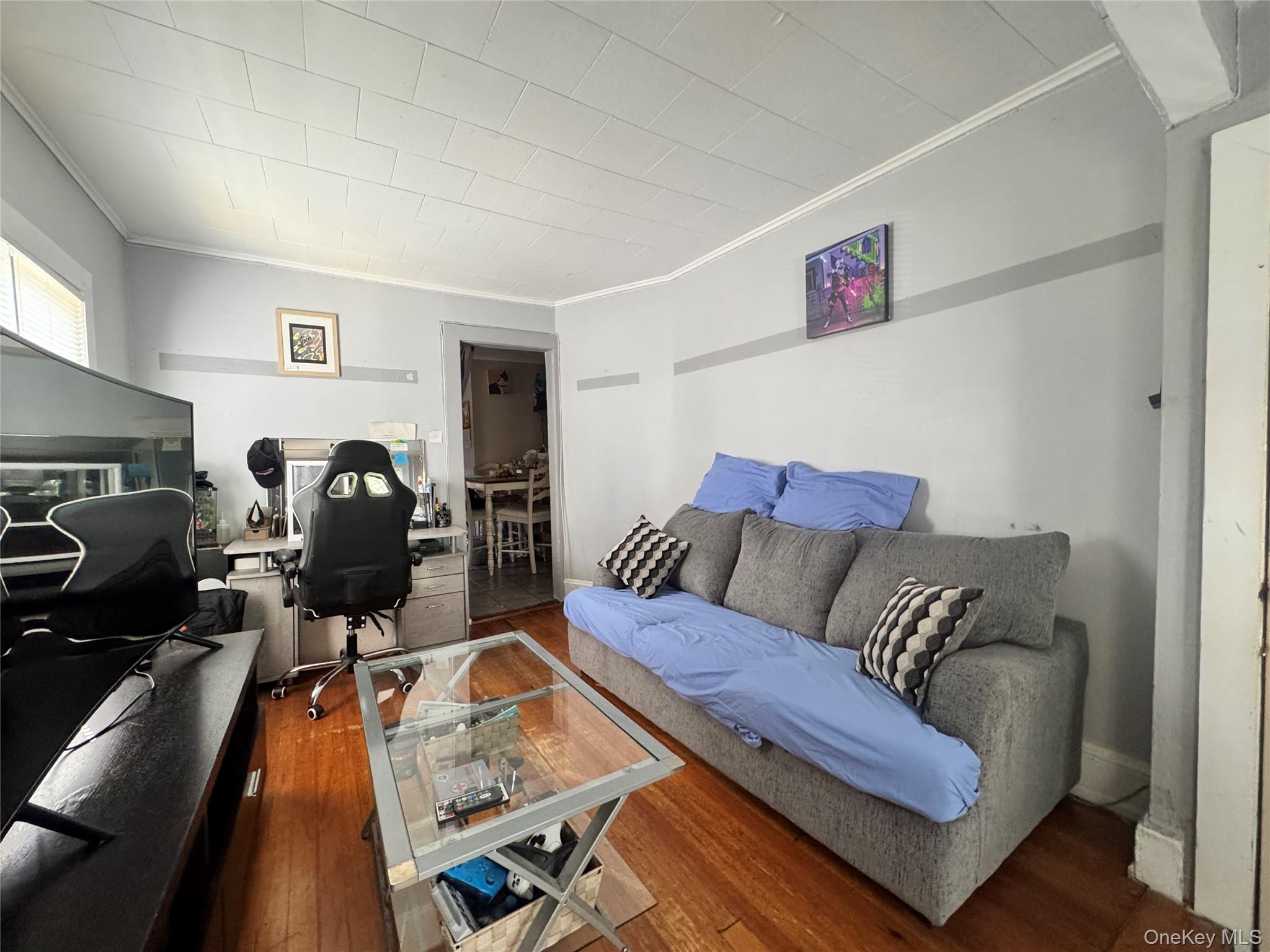 #12 photo, 33 Colin Street, Yonkers , NY 10701