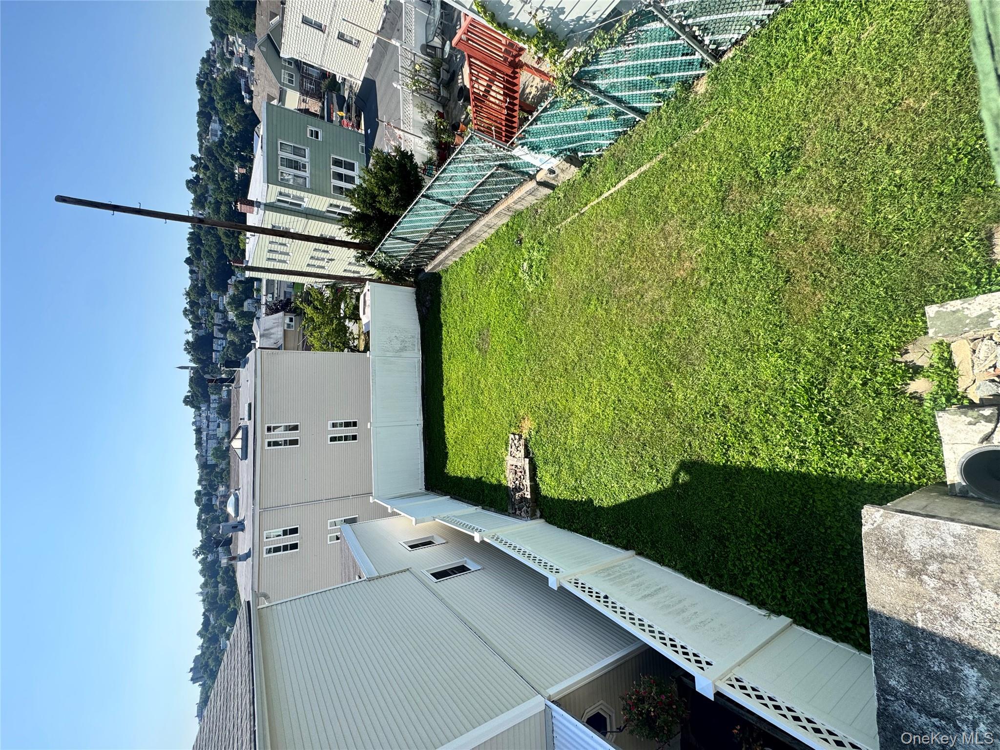 #16 photo, 33 Colin Street, Yonkers , NY 10701