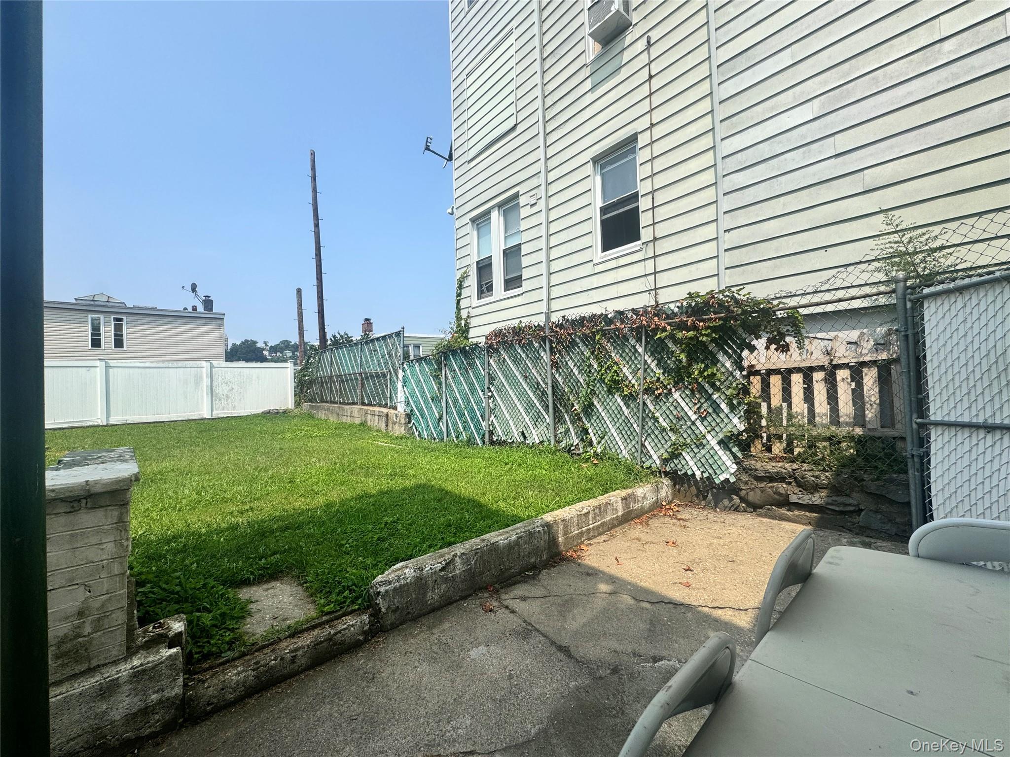 #19 photo, 33 Colin Street, Yonkers , NY 10701