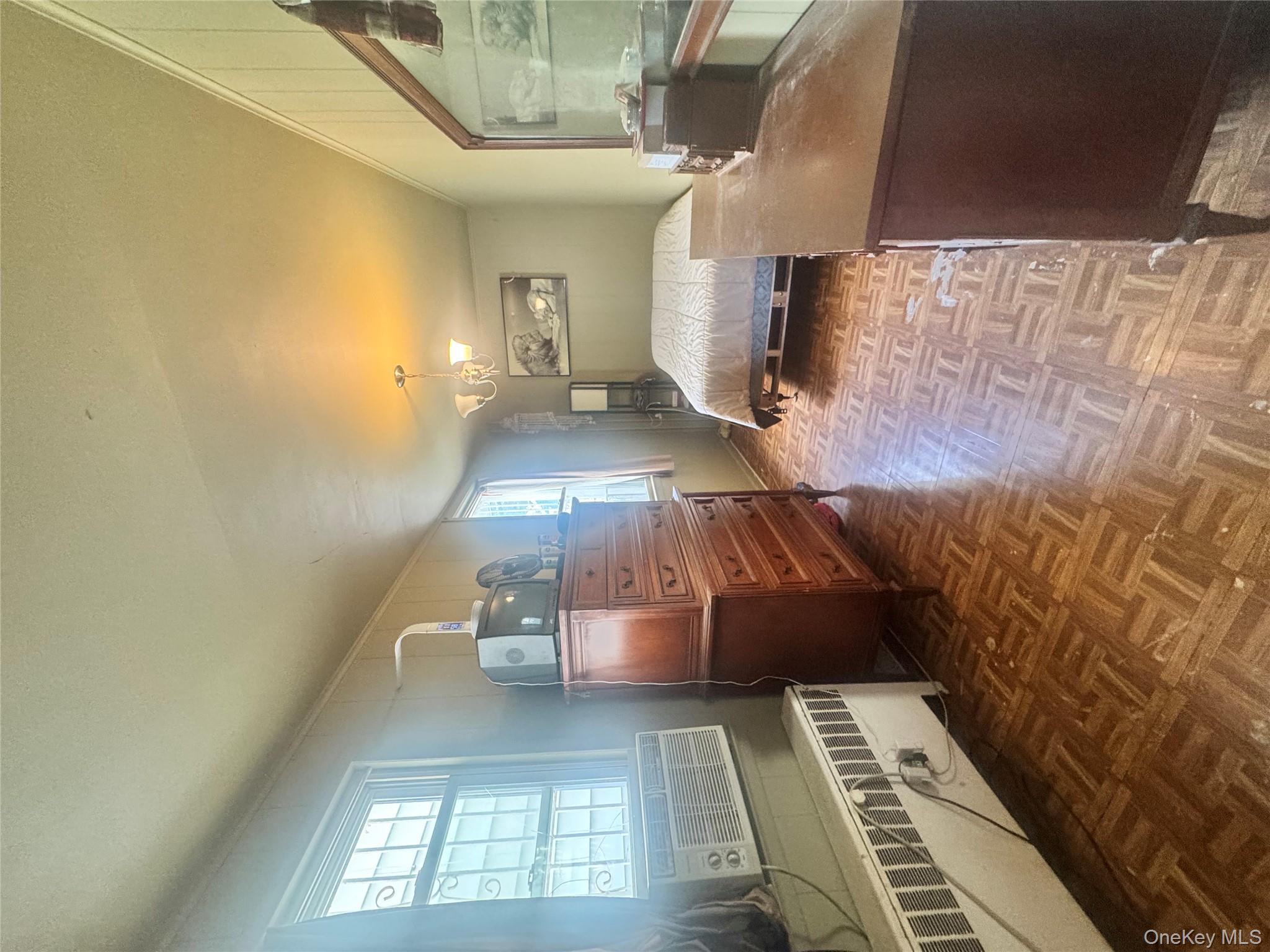 #7 photo, 33 Colin Street, Yonkers , NY 10701