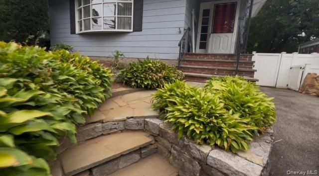 #3 photo, 812 Halstead Avenue, Mamaroneck , NY 10543