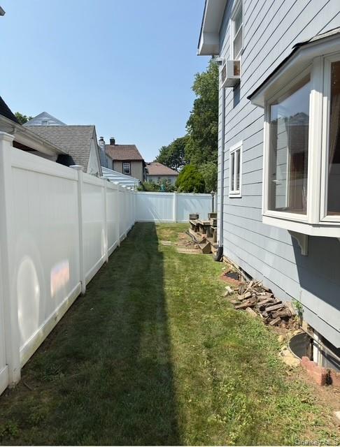 #4 photo, 812 Halstead Avenue, Mamaroneck , NY 10543