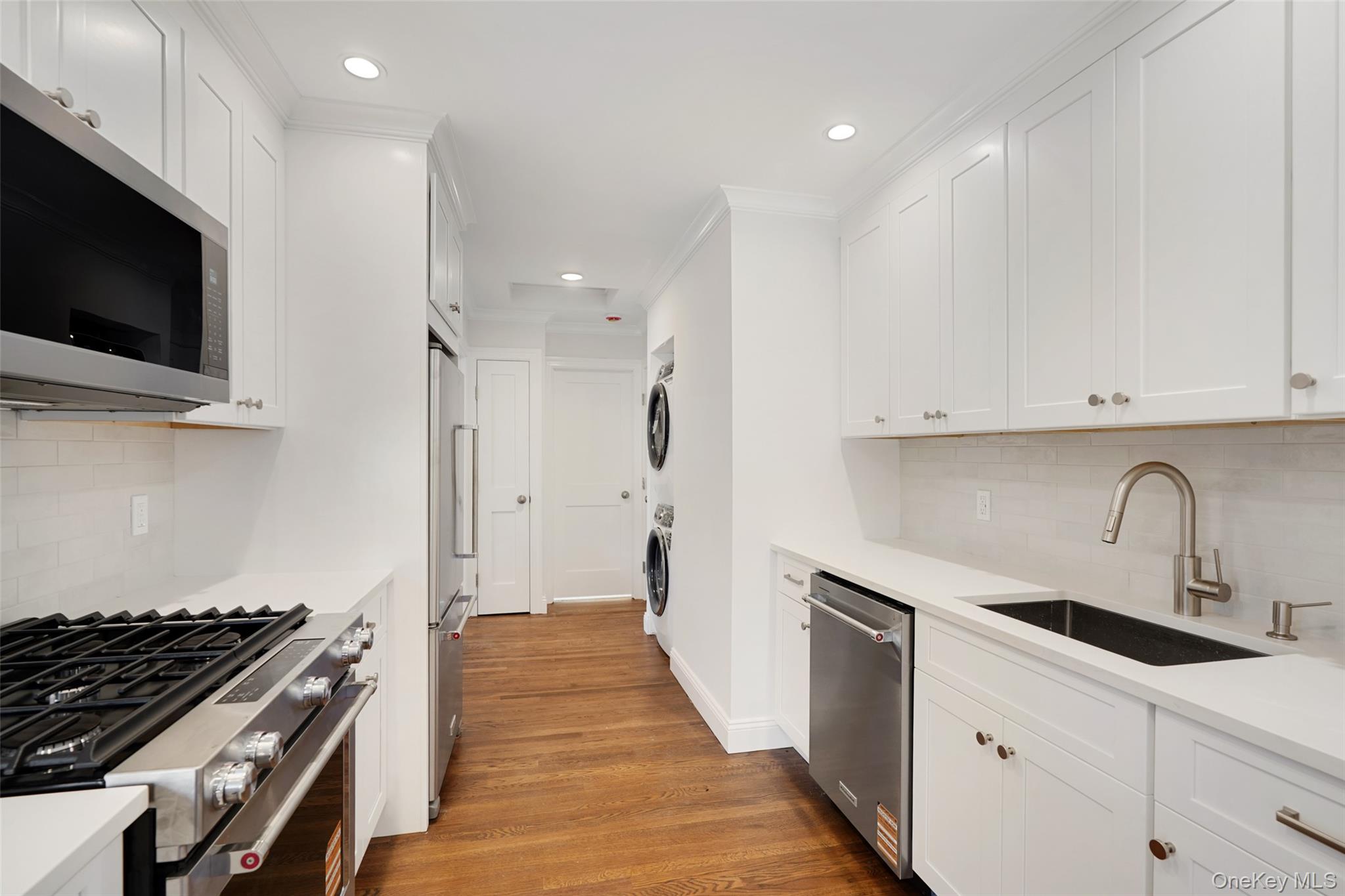 #2 photo, 11 Orchard Avenue, Rye , NY 10580