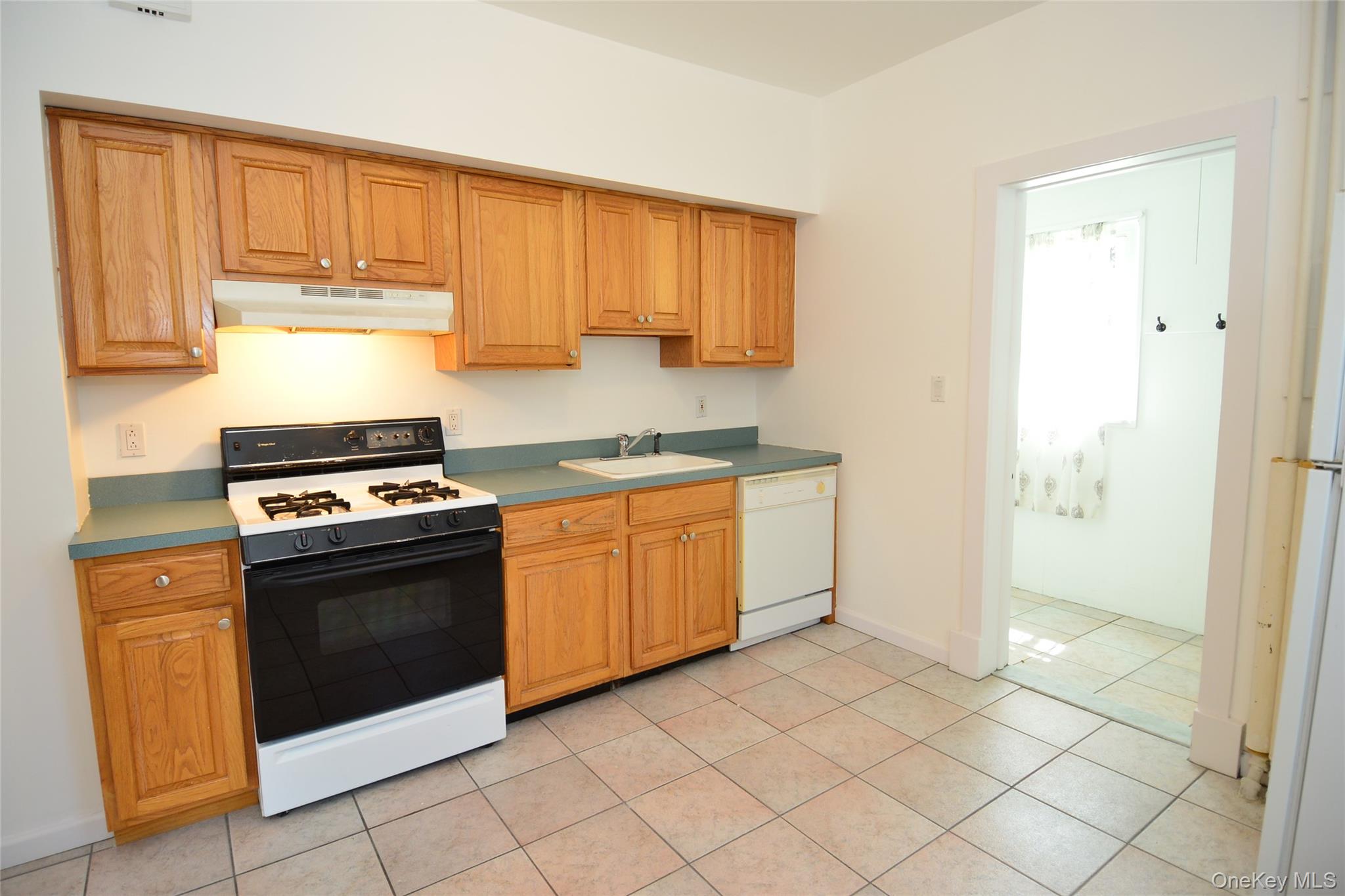 #15 photo, 42 Glen Road, Eastchester , NY 10709